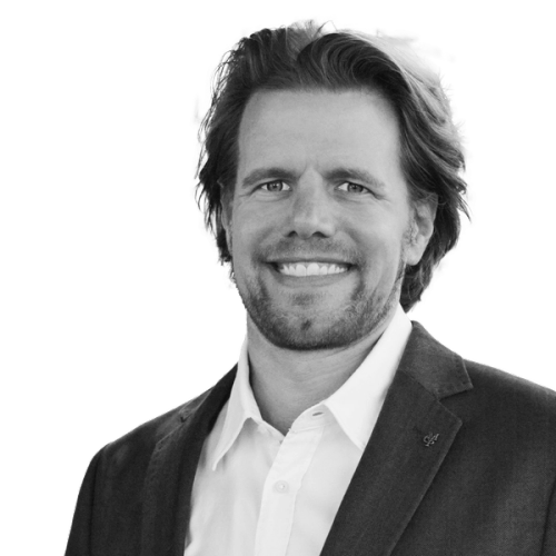 Portrait of Prof. Dr. Dennis Herhausen
