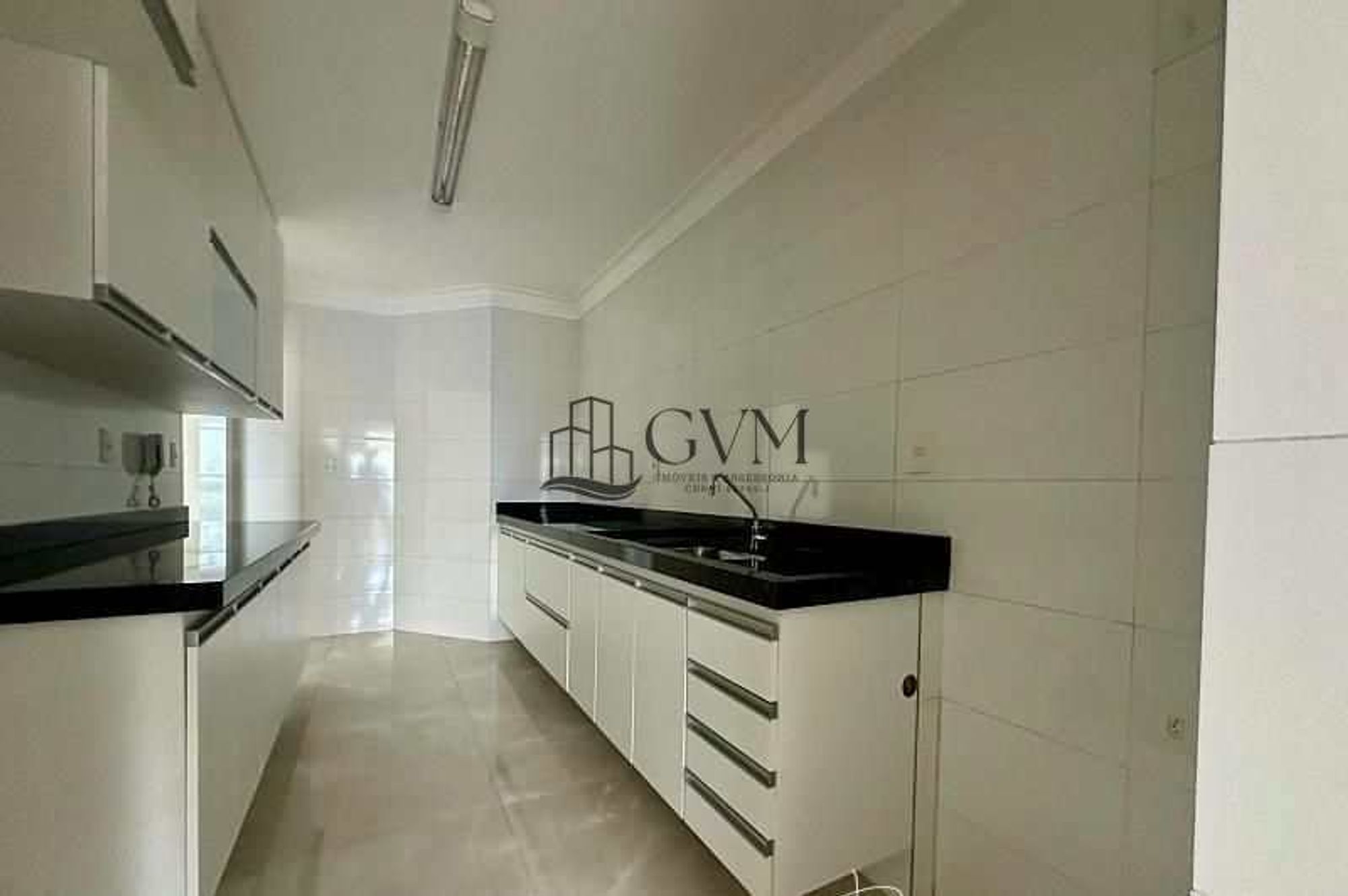 Mais fotos do imóvel Apartamento com 2 suítes á venda no Canto do Forte em Praia Grande