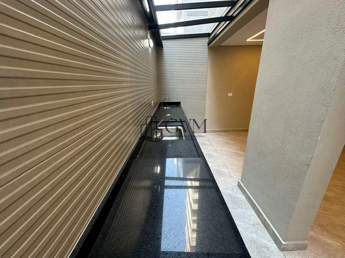 Foto principal do imóvel Casa de Condomínio com 2 quartos, Guilhermina, Praia Grande em Guilhermina