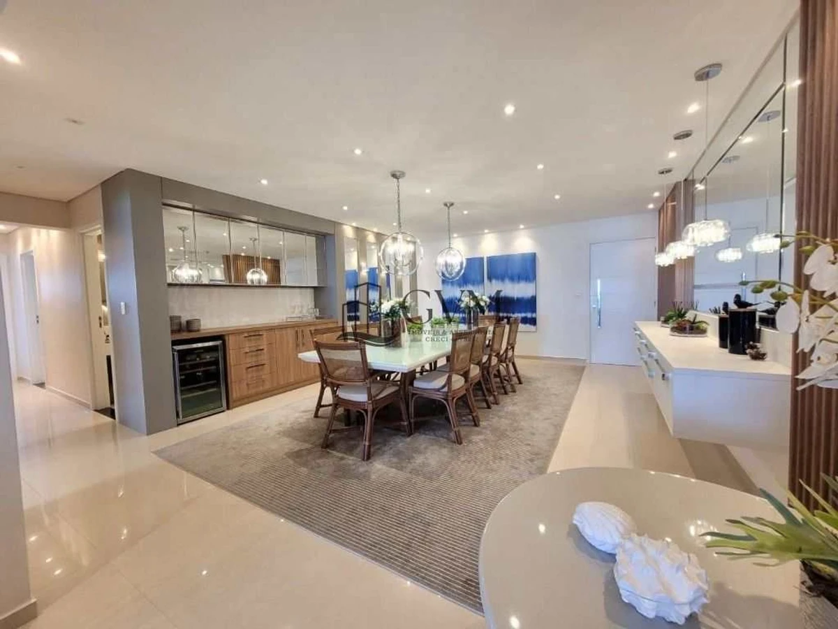 Foto principal do imóvel Apartamento de 2 quartos sendo uma suíte, no Canto do Forte, Praia Grande, SP. em Aviação