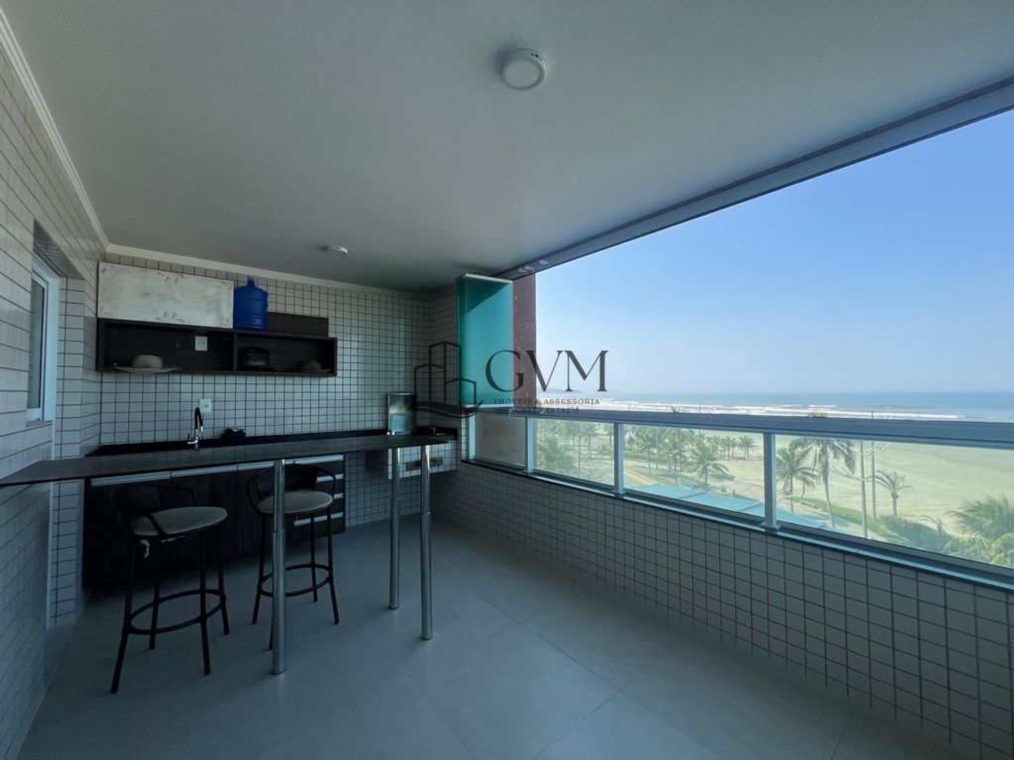 Interior do imóvel Apartamento com 2 quartos frente mar á venda no Maracanã em Praia Grande