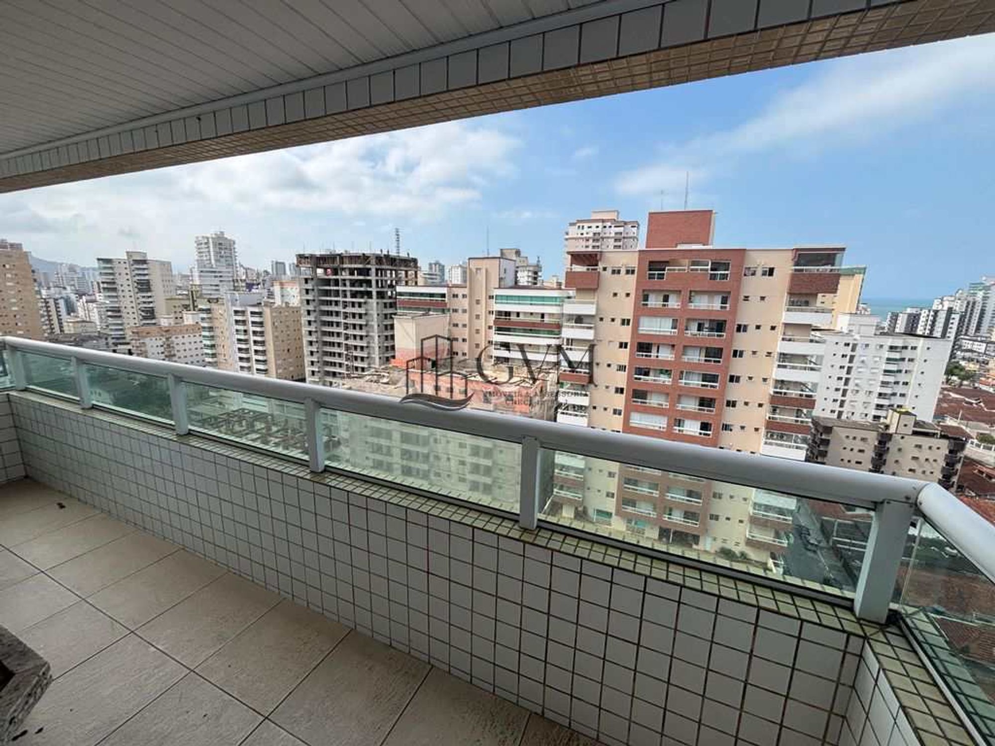 Interior do imóvel Apartamento vista mar com 2 quartos á venda na Guilhermina em Praia Grande