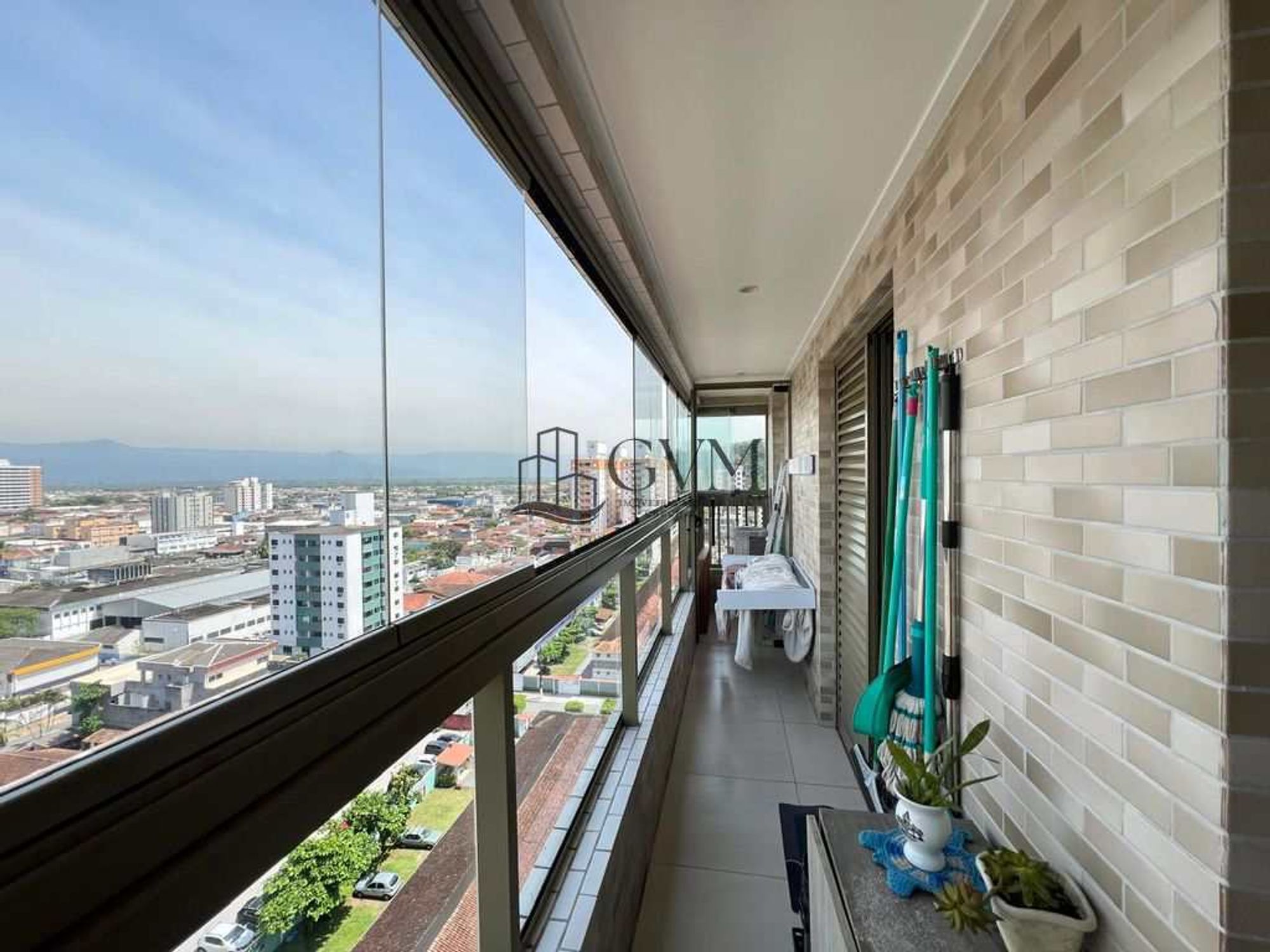 Ambiente do imóvel Apartamento de 2 dormitórios , sacada gourmet e vista panorâmica.