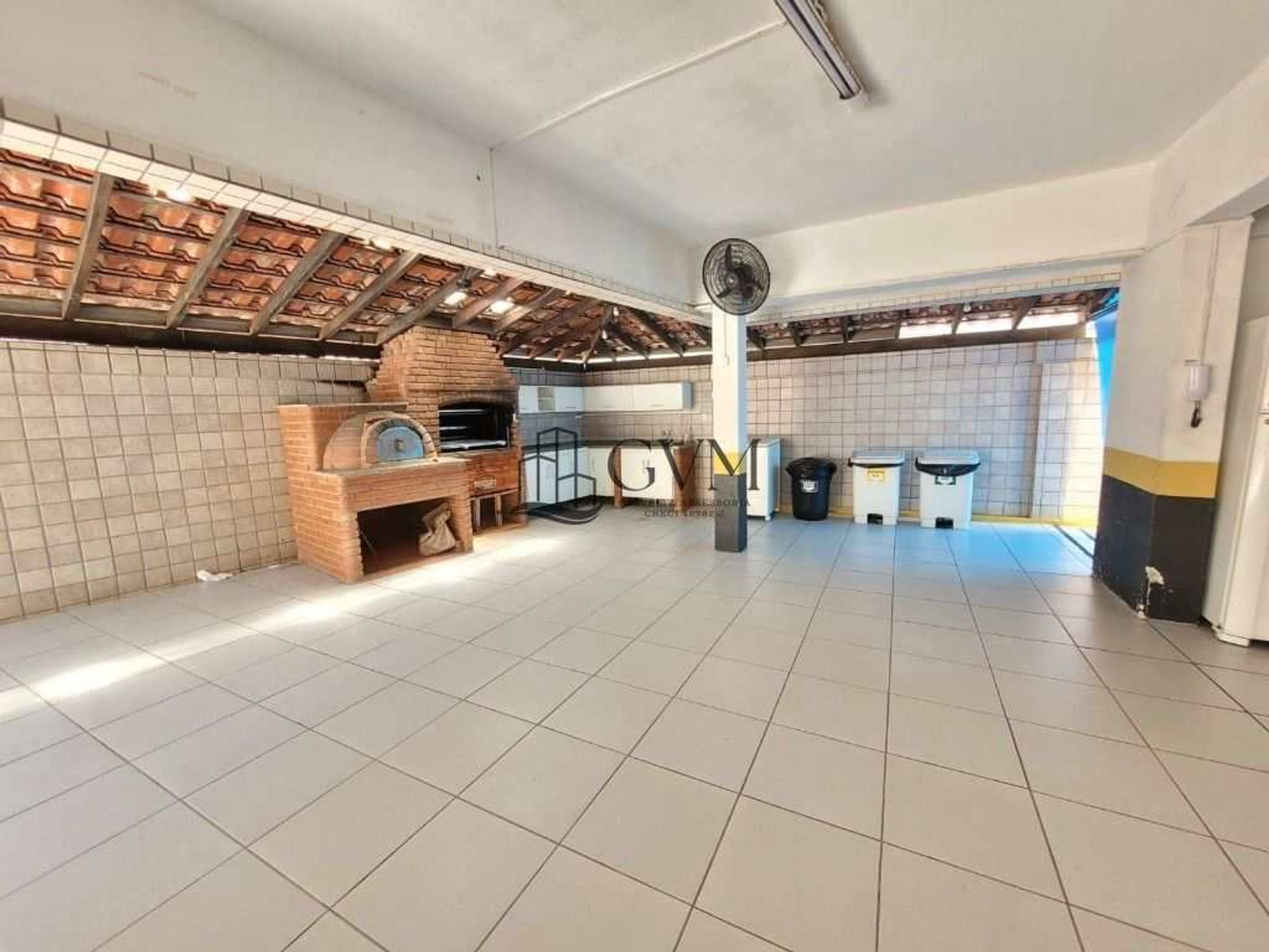 Mais fotos do imóvel Apartamento de 2 quartos sendo uma suíte, na Aviação, Praia Grande, SP.