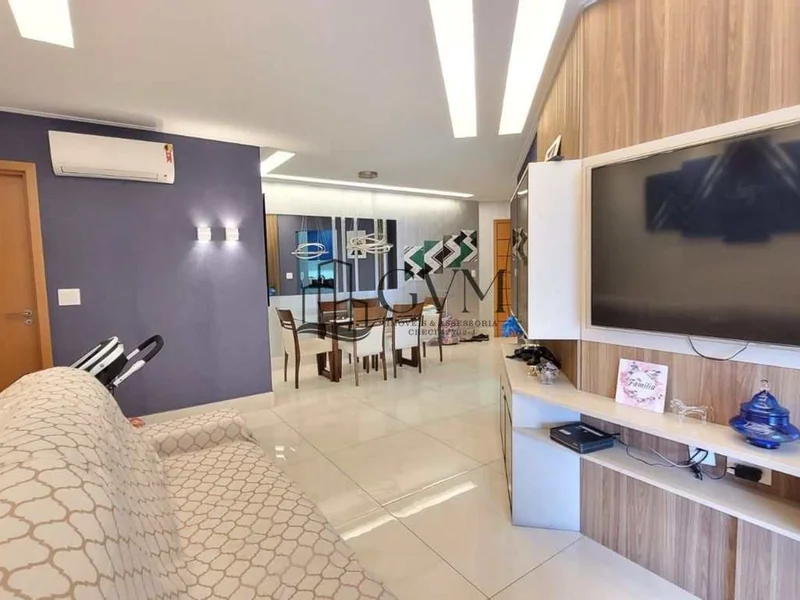 Interior do imóvel Apartamento no Canto do Forte em Praia Grande SP.