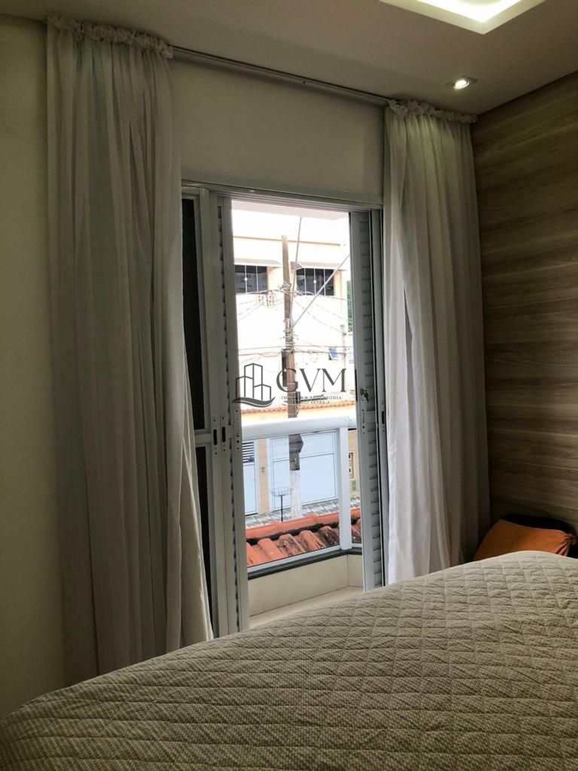 Foto 5 do imóvel Sobrado com 4 suítes, 7 vagas de garagem , no Boqueirão, Praia Grande, SP.