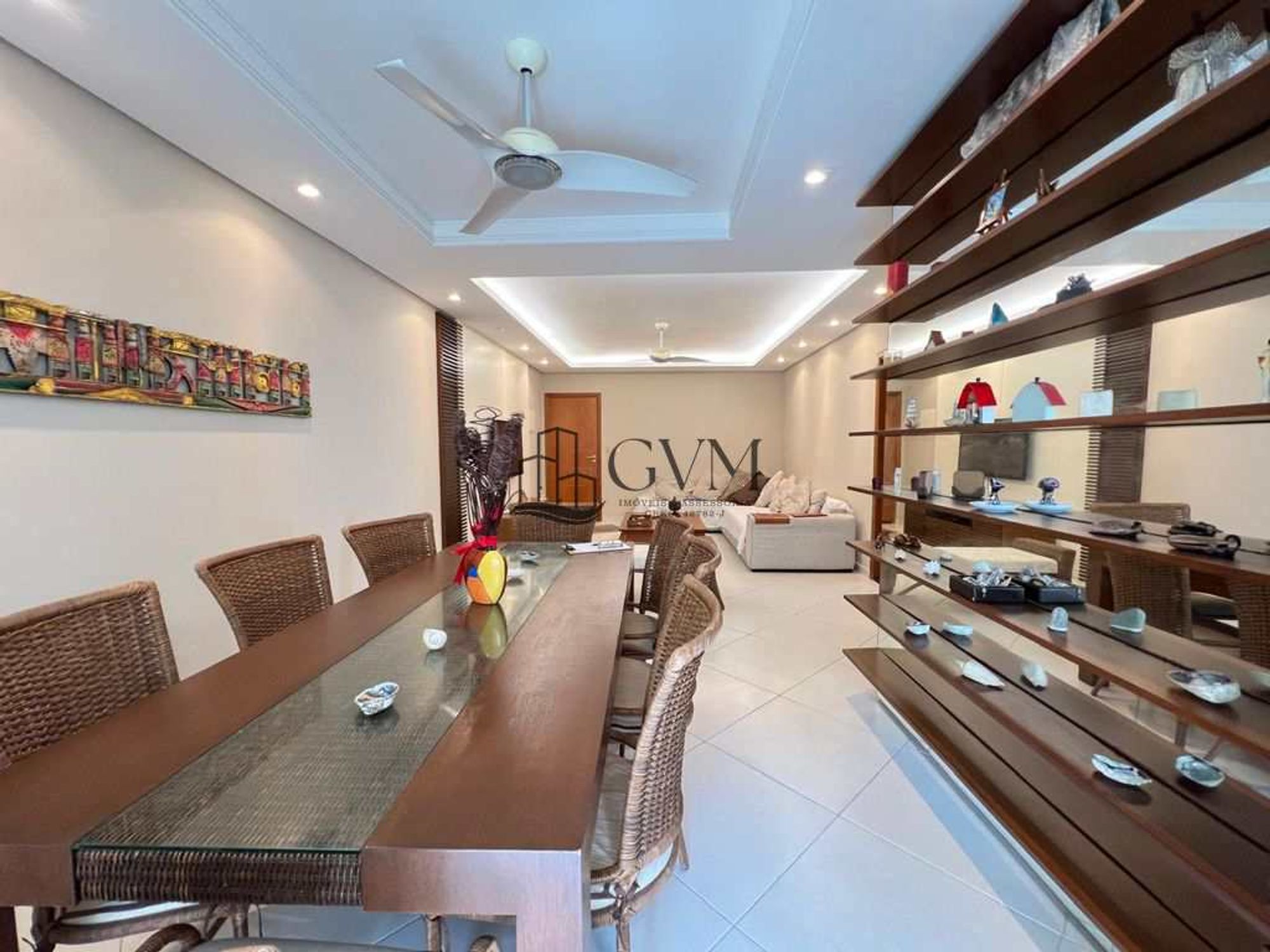 Interior do imóvel Lindo apartamento no Canto do Forte, com vista mar, na quadra da Praia.