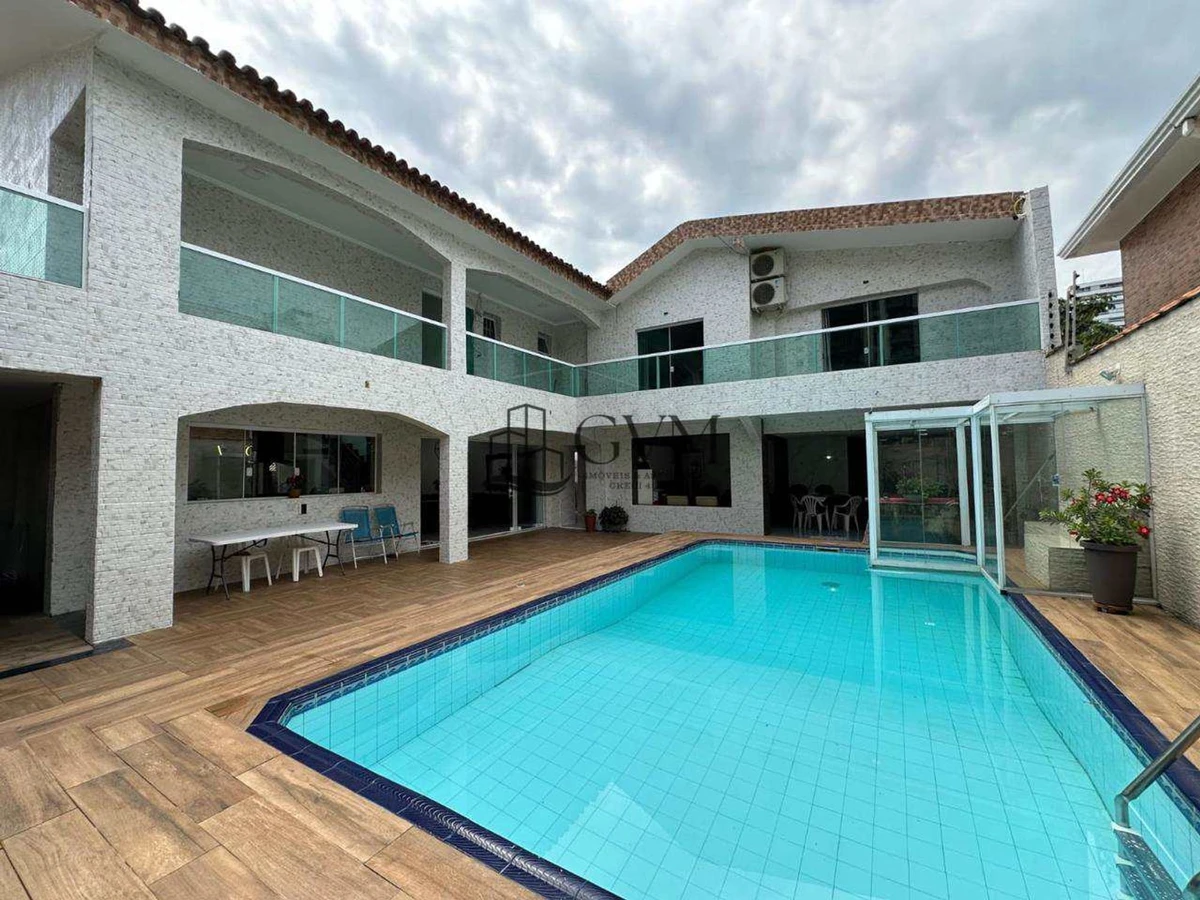 Foto principal do imóvel Sobrado com 6 quartos, Canto do Forte, Praia Grande em Canto do Forte