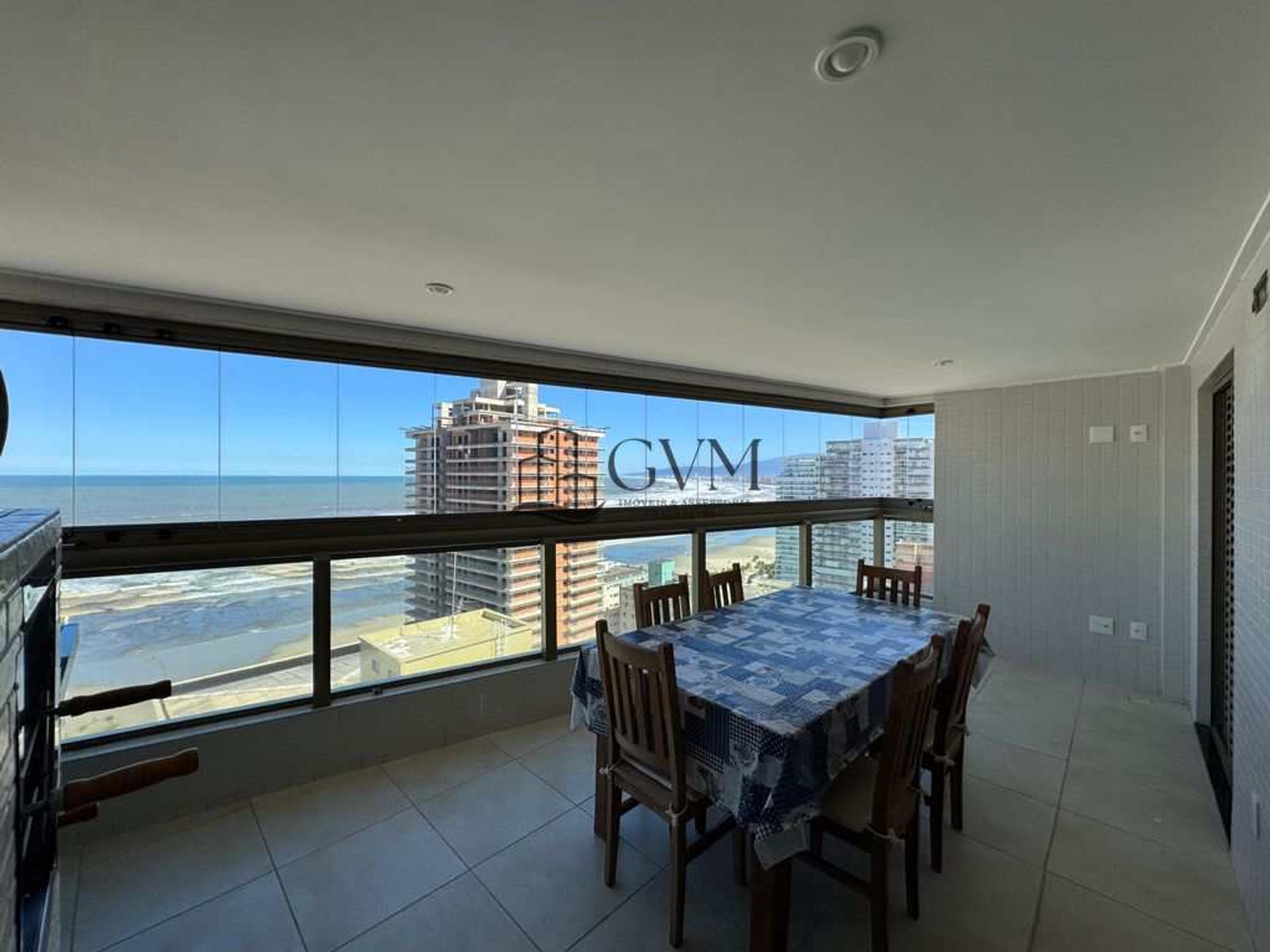 Mais fotos do imóvel Apartamento com vista mar no Canto do Forte em Praia Grande/SP.