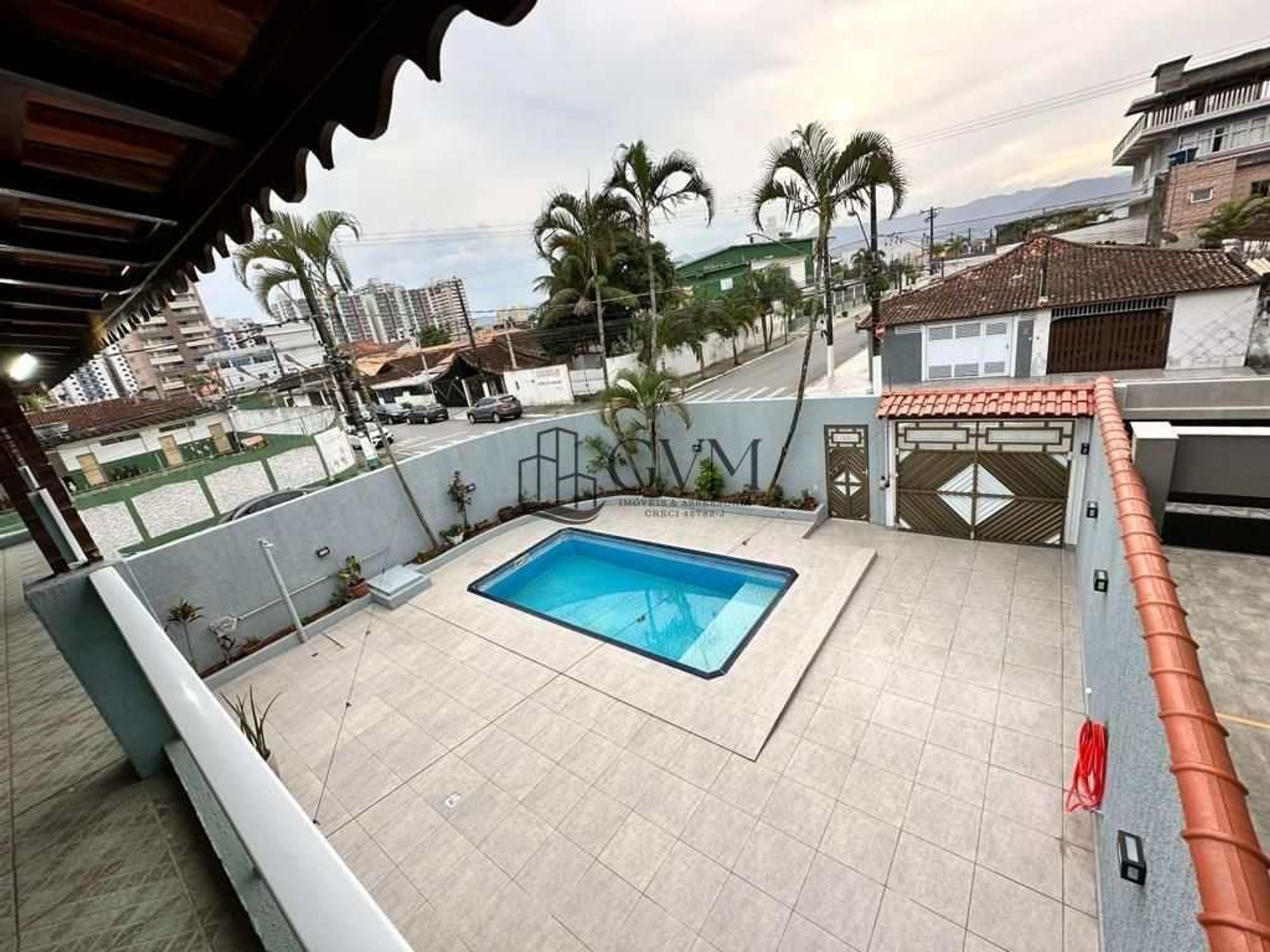 Mais fotos do imóvel Casa de 4 quartos sendo três suítes, na Vila Assunção, Praia Grande, SP.