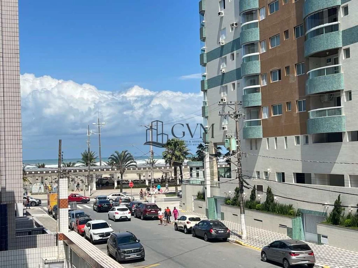 Foto principal do imóvel Apartamento de 2 dormitórios com sacada, a 75 metros da feira da Guilhermina em Guilhermina