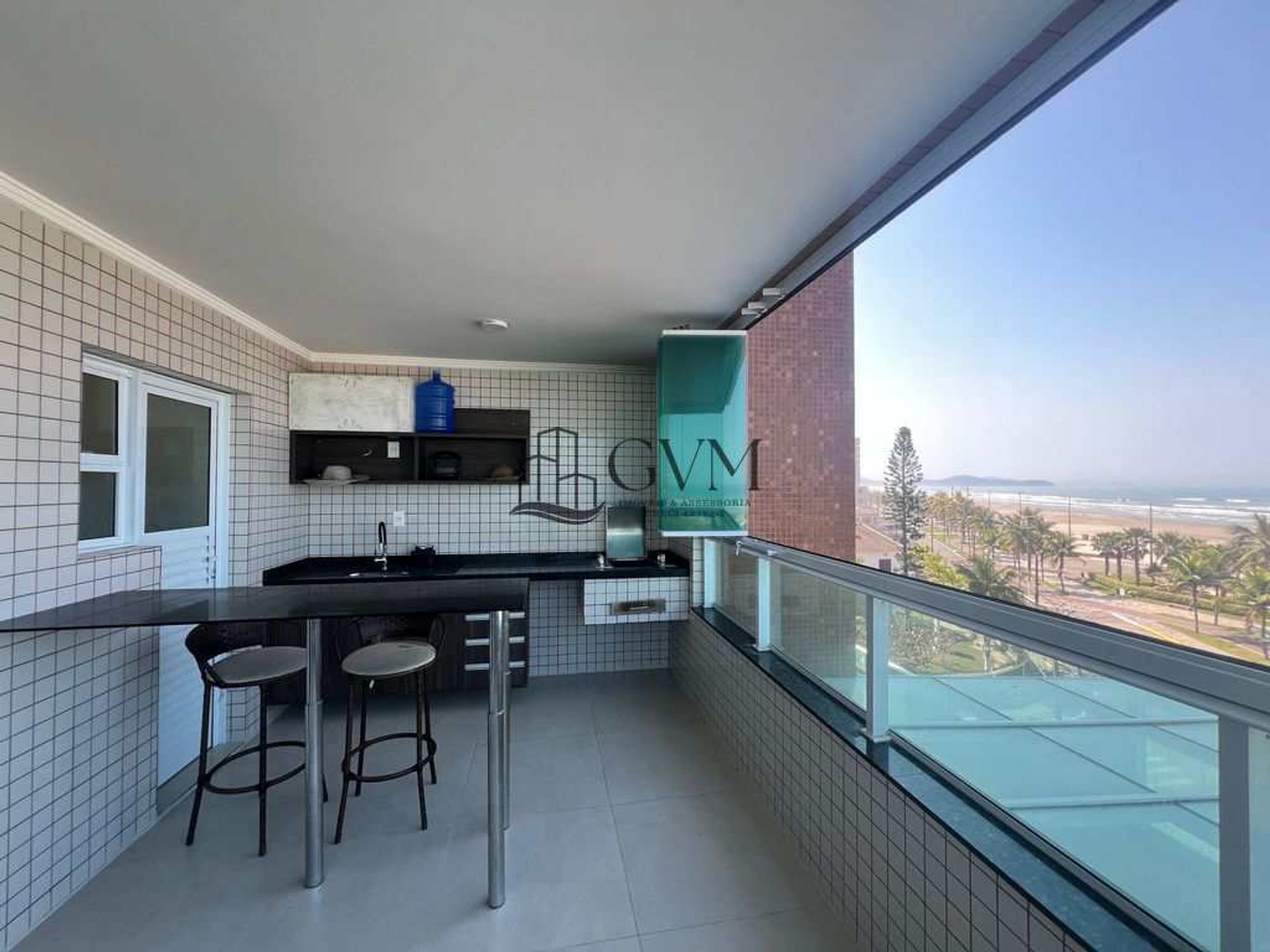 Mais fotos do imóvel Apartamento com 2 quartos frente mar á venda no Maracanã em Praia Grande