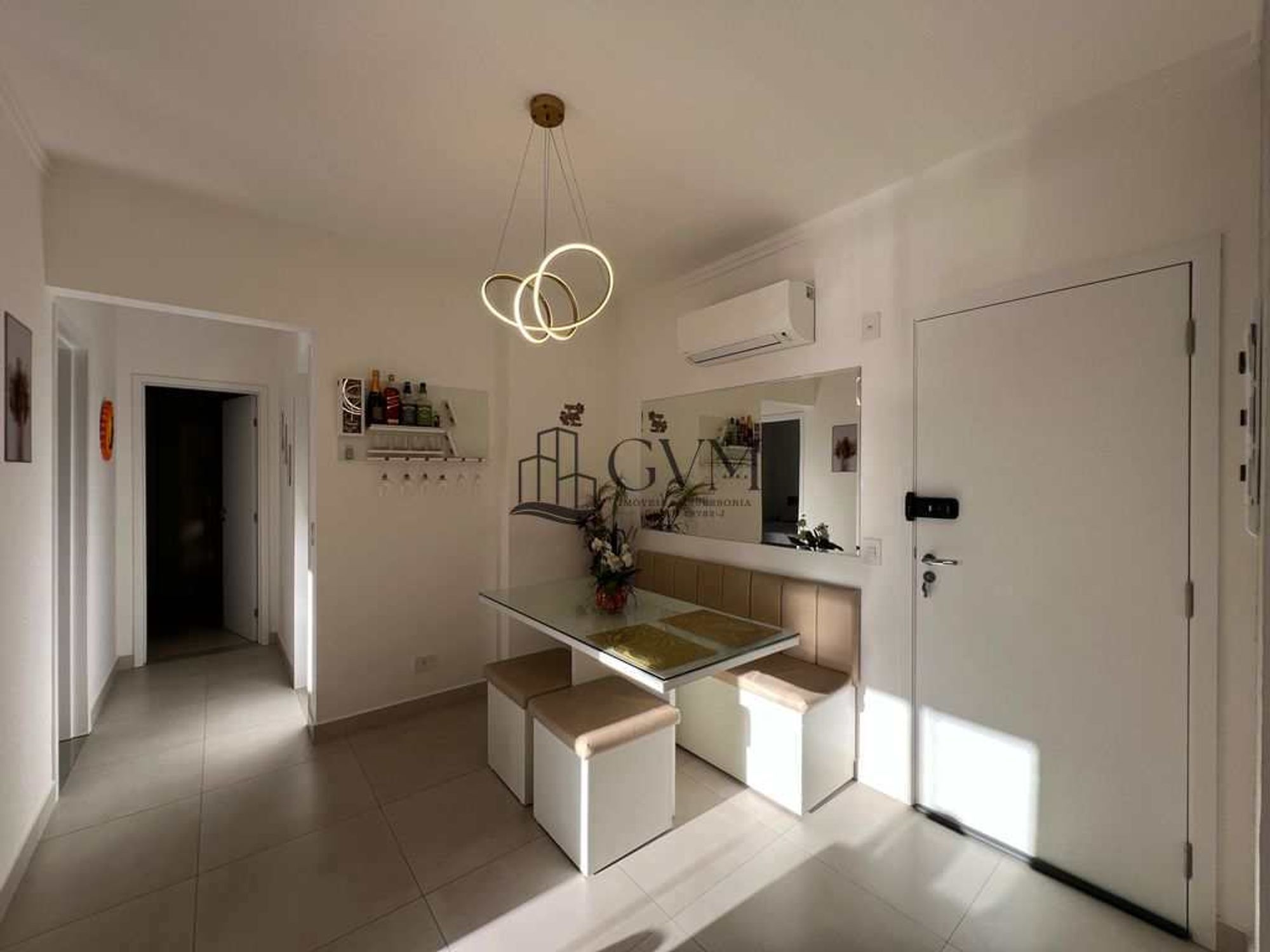 Ambiente do imóvel Apartamento mobiliado no Canto do Forte em Praia Grande/SP