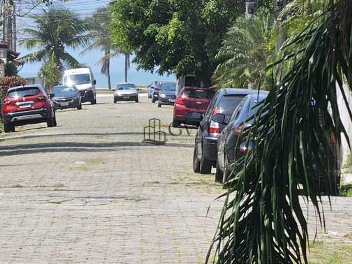 Foto principal do imóvel Sobrado com 2 quartos, Balneário Maracanã, Praia Grande em Balneário Maracanã