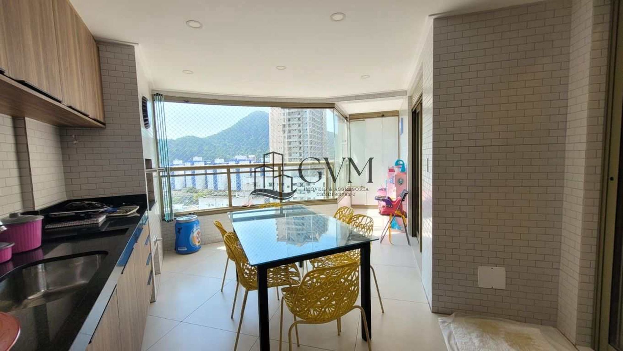 Foto 6 do imóvel Apartamento no Canto do Forte em Praia Grande SP.