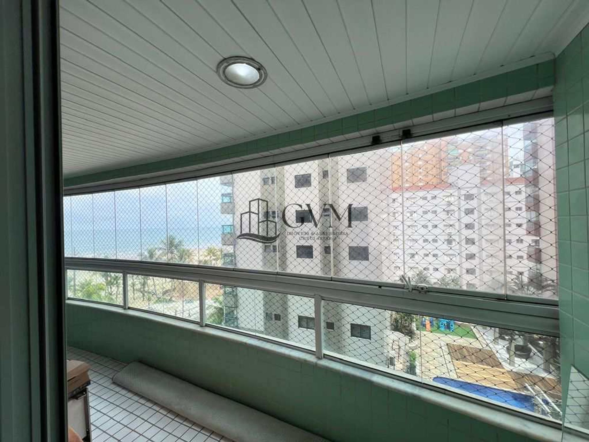 Foto 6 do imóvel 3 dormitórios no Canto do Forte com vista mar!