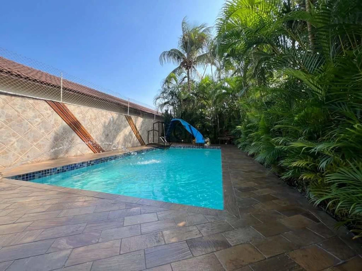 Foto principal do imóvel Casa à Venda em Canto do Forte, Praia Grande - SP em Canto do Forte