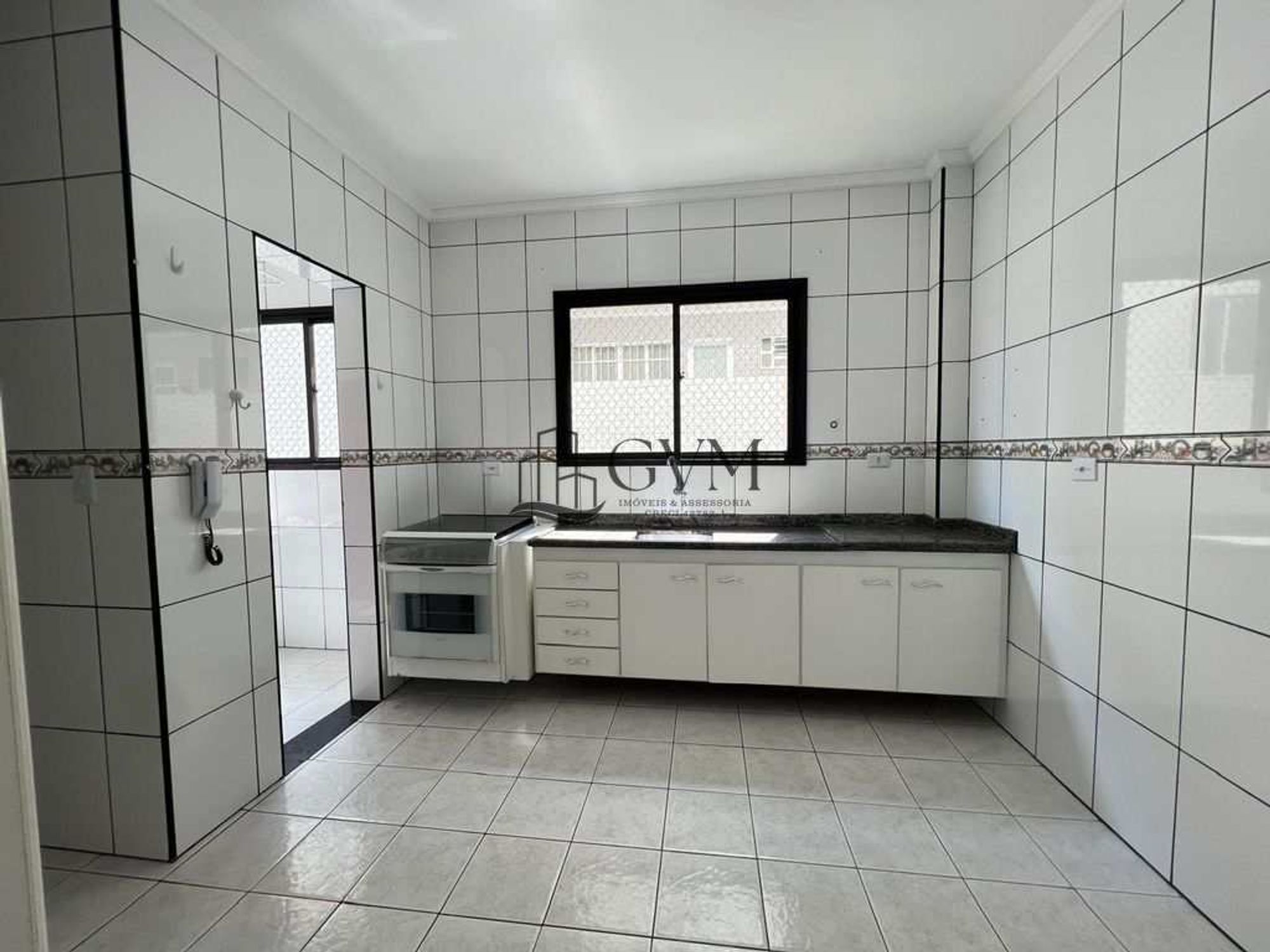 Foto 5 do imóvel Apartamento de 2 dormitórios com sacada, a 75 metros da feira da Guilhermina