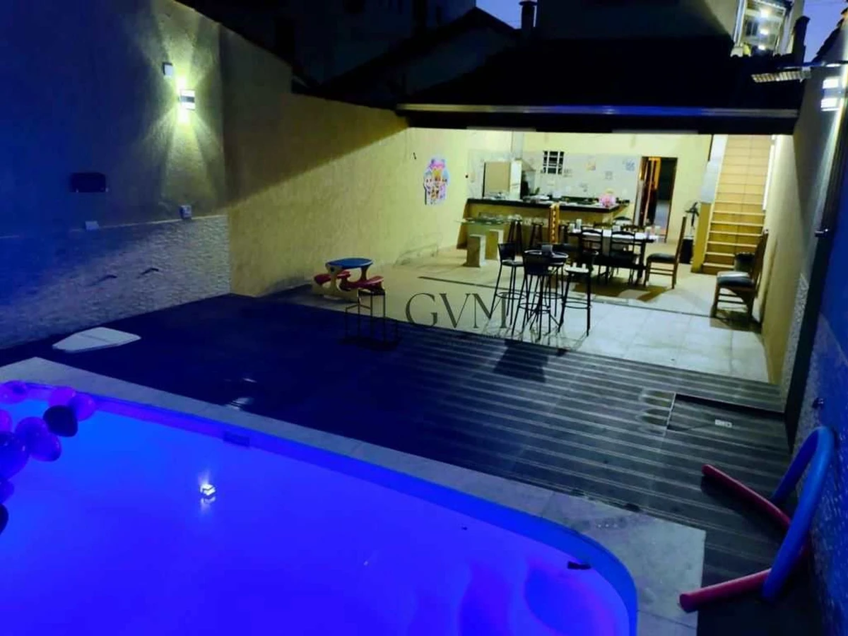 Foto principal do imóvel Sobrado em Praia Grande bairro Boqueirão em Boqueirão