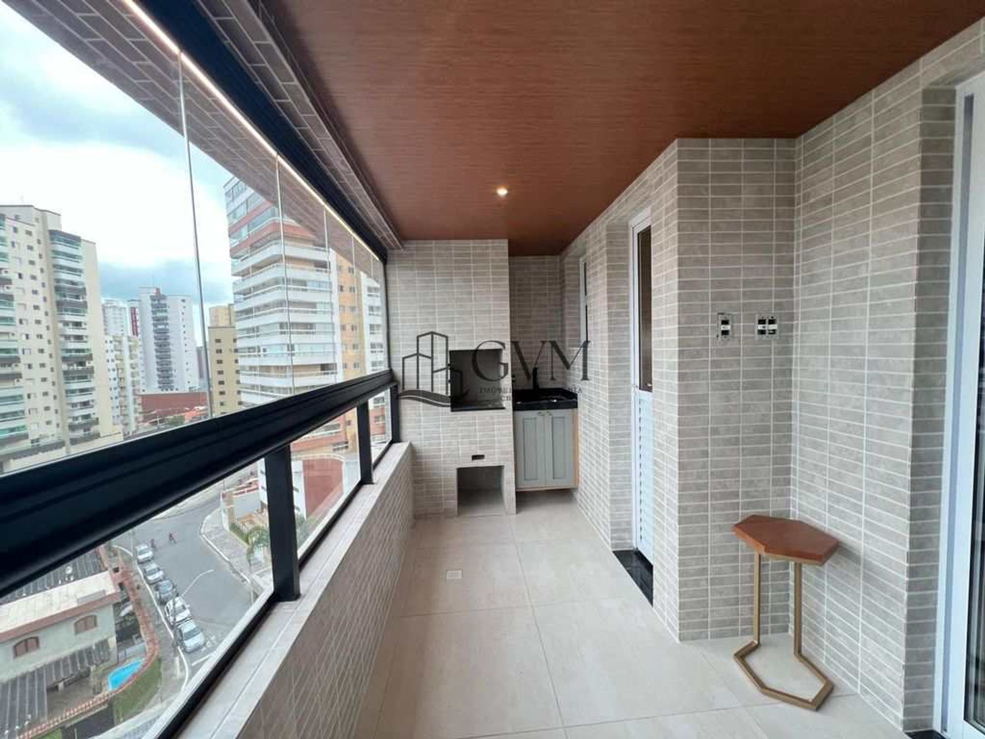Mais fotos do imóvel Apartamento mobiliado com 2 quartos á venda na Guilhermina em Praia Grande