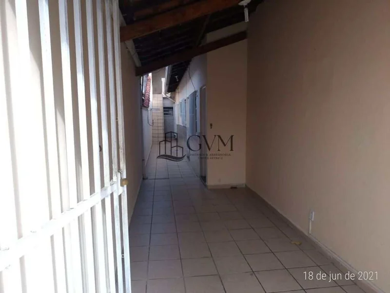 Interior do imóvel Casa no Boqueirão em Praia Grande, SP.