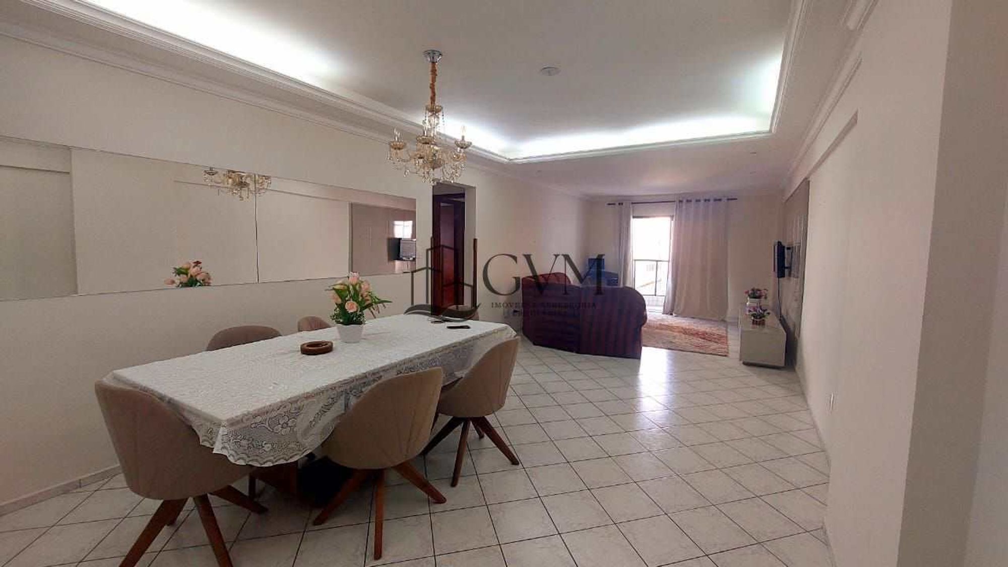 Interior do imóvel Apartamento com 2 quartos sendo uma suíte - Canto do Forte - Praia Grande/SP