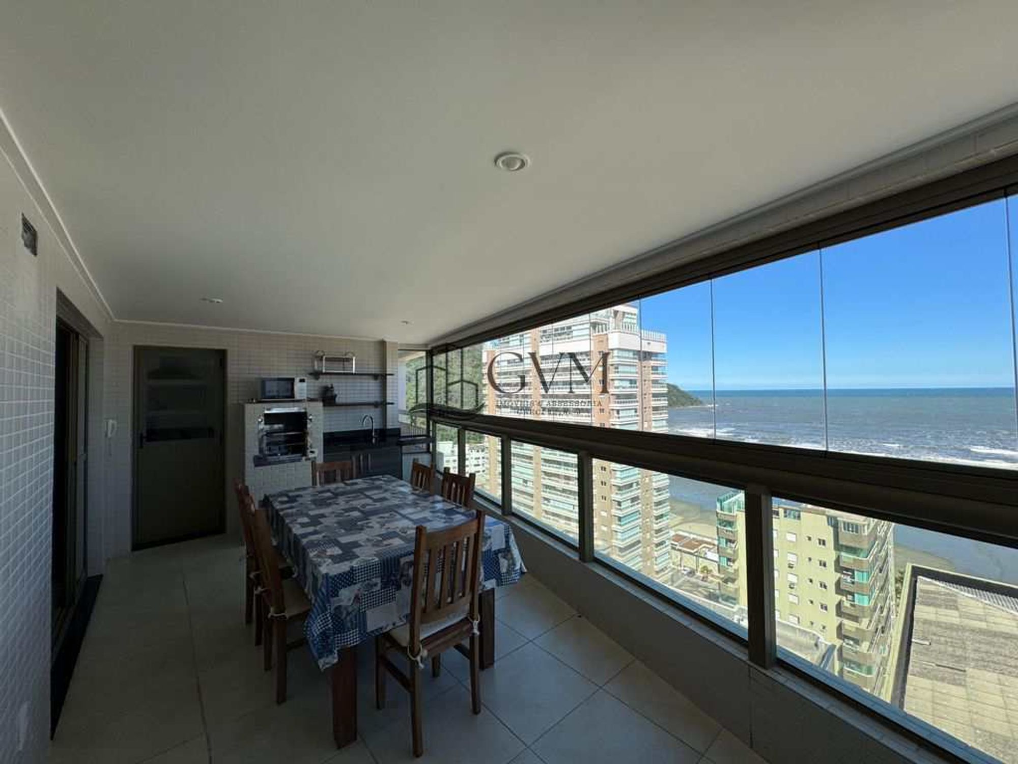 Foto 5 do imóvel Apartamento com vista mar no Canto do Forte em Praia Grande/SP.