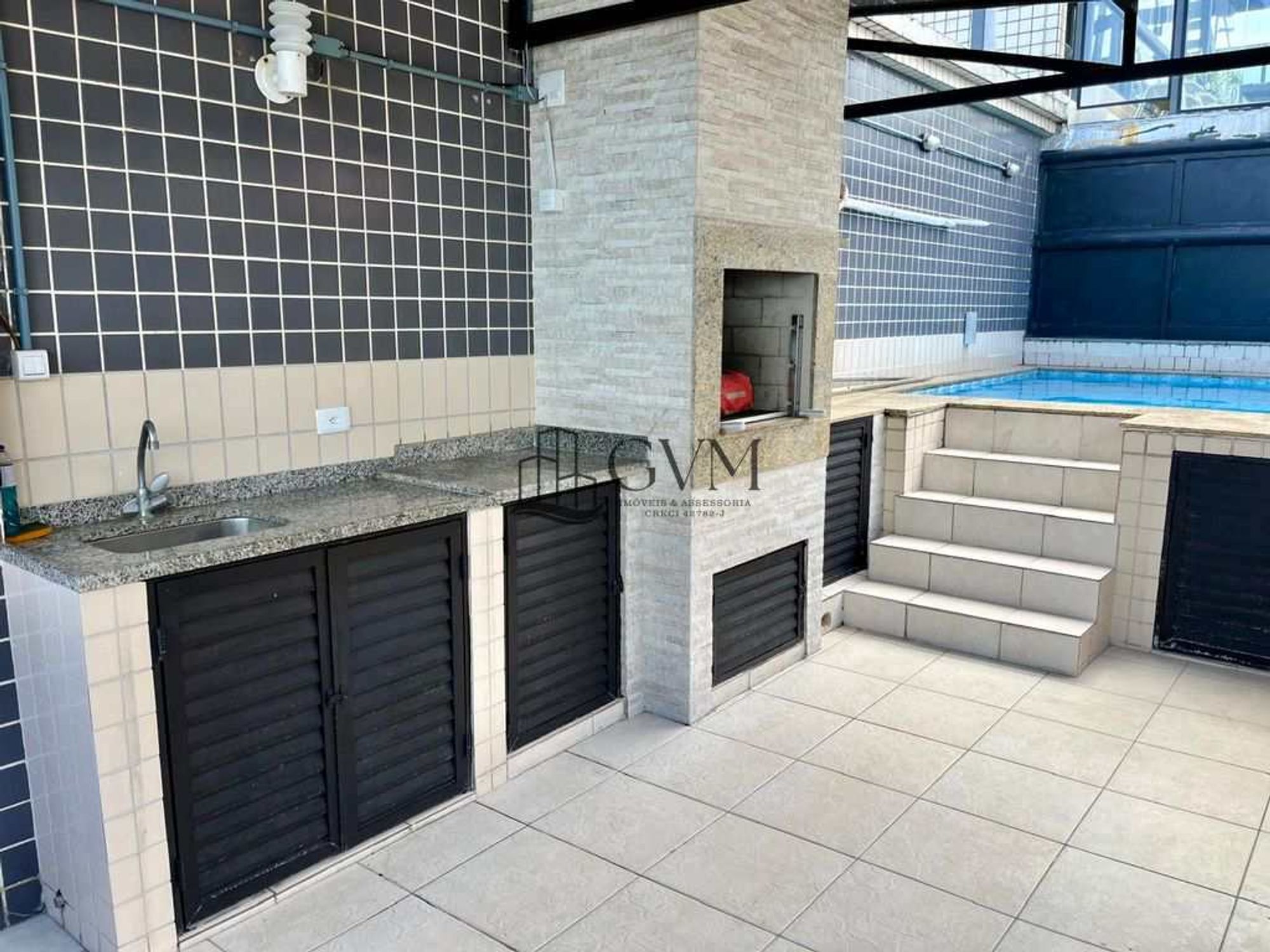 Interior do imóvel Cobertura frente ao mar com 3 quartos á venda na Guilhermina em Praia Grande