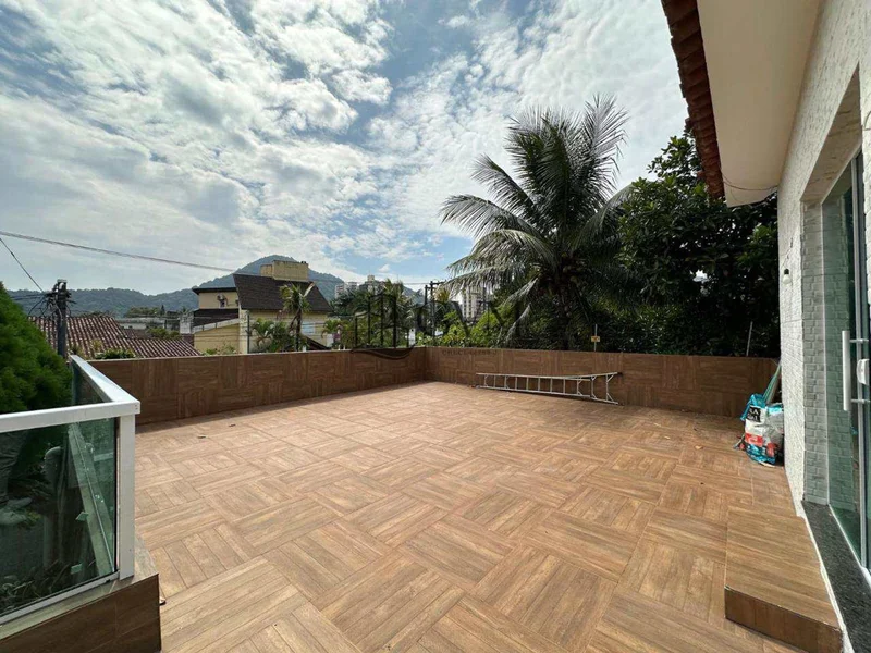 Mais fotos do imóvel Sobrado com 6 quartos, Canto do Forte, Praia Grande