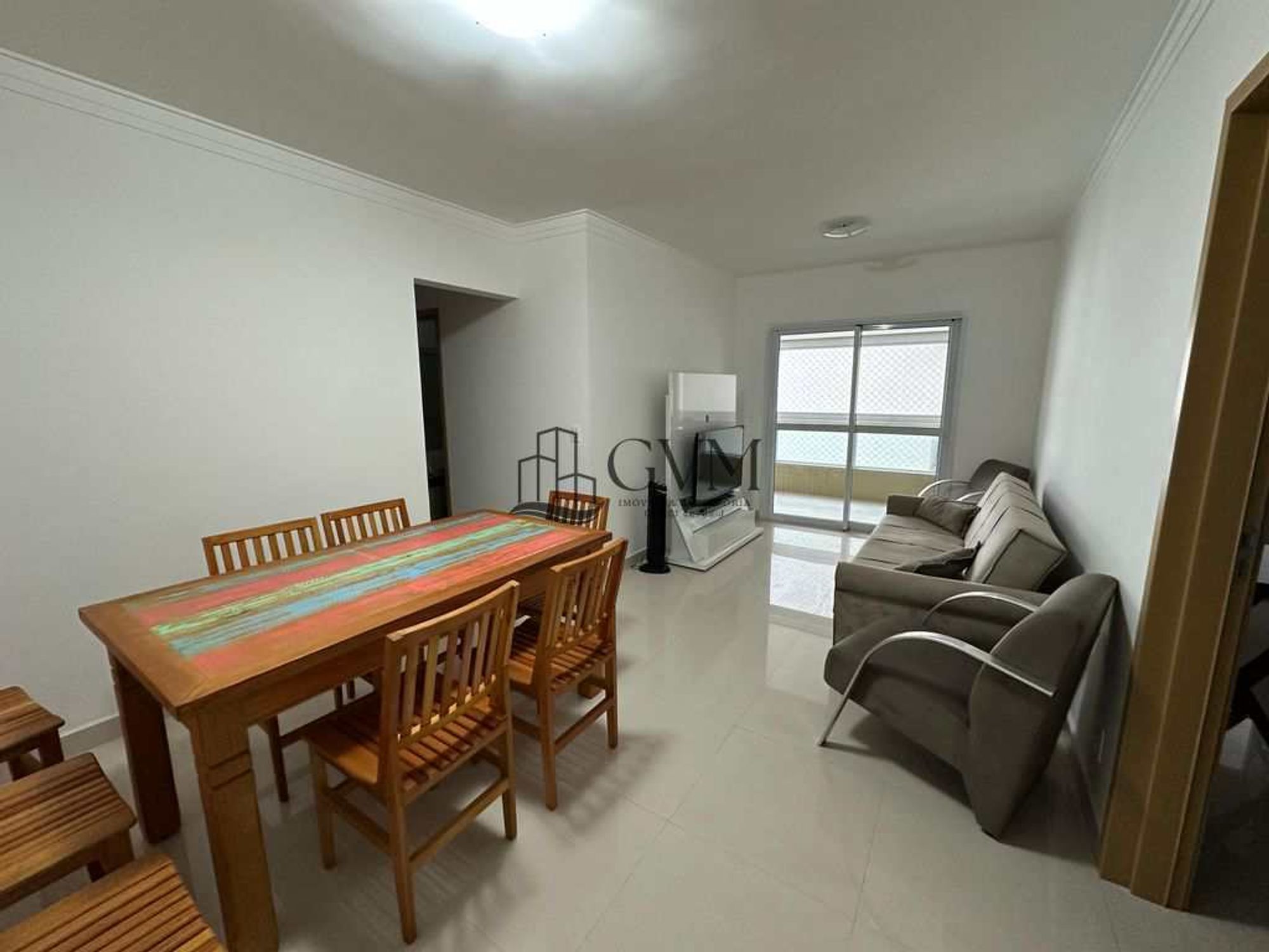 Interior do imóvel Apartamento mobiliado no Canto do Forte em Praia Grande/SP