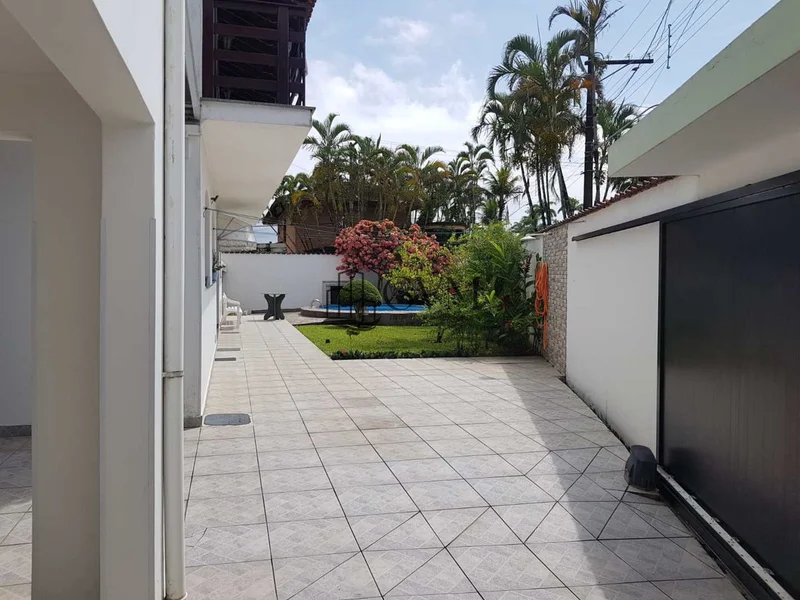 Mais fotos do imóvel Sobrado Alto Padrão no Flórida com Piscina e 3 Suítes