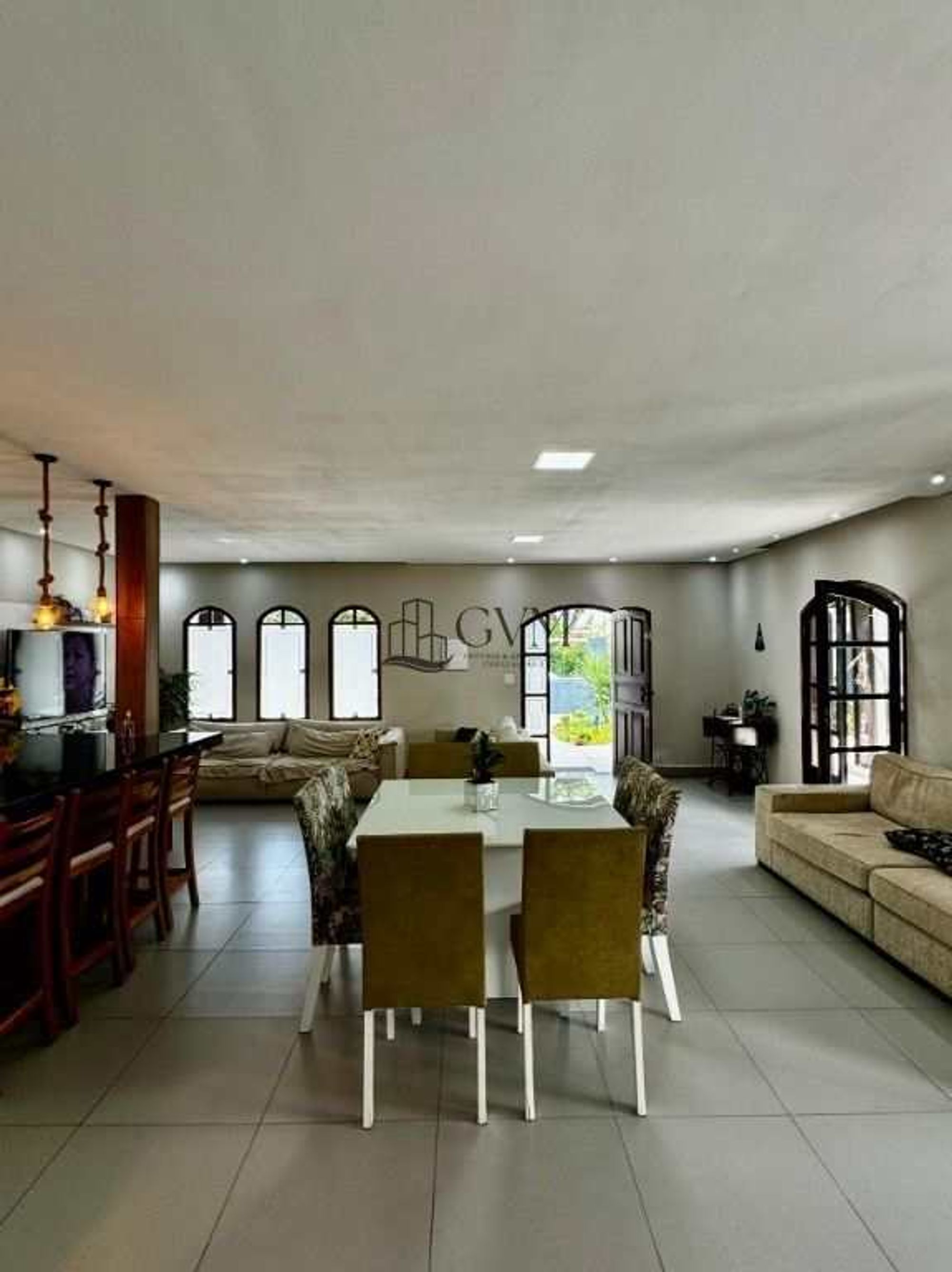 Foto 6 do imóvel Casa de 3 quartos sendo três suítes, Flórida, Praia Grande, SP.