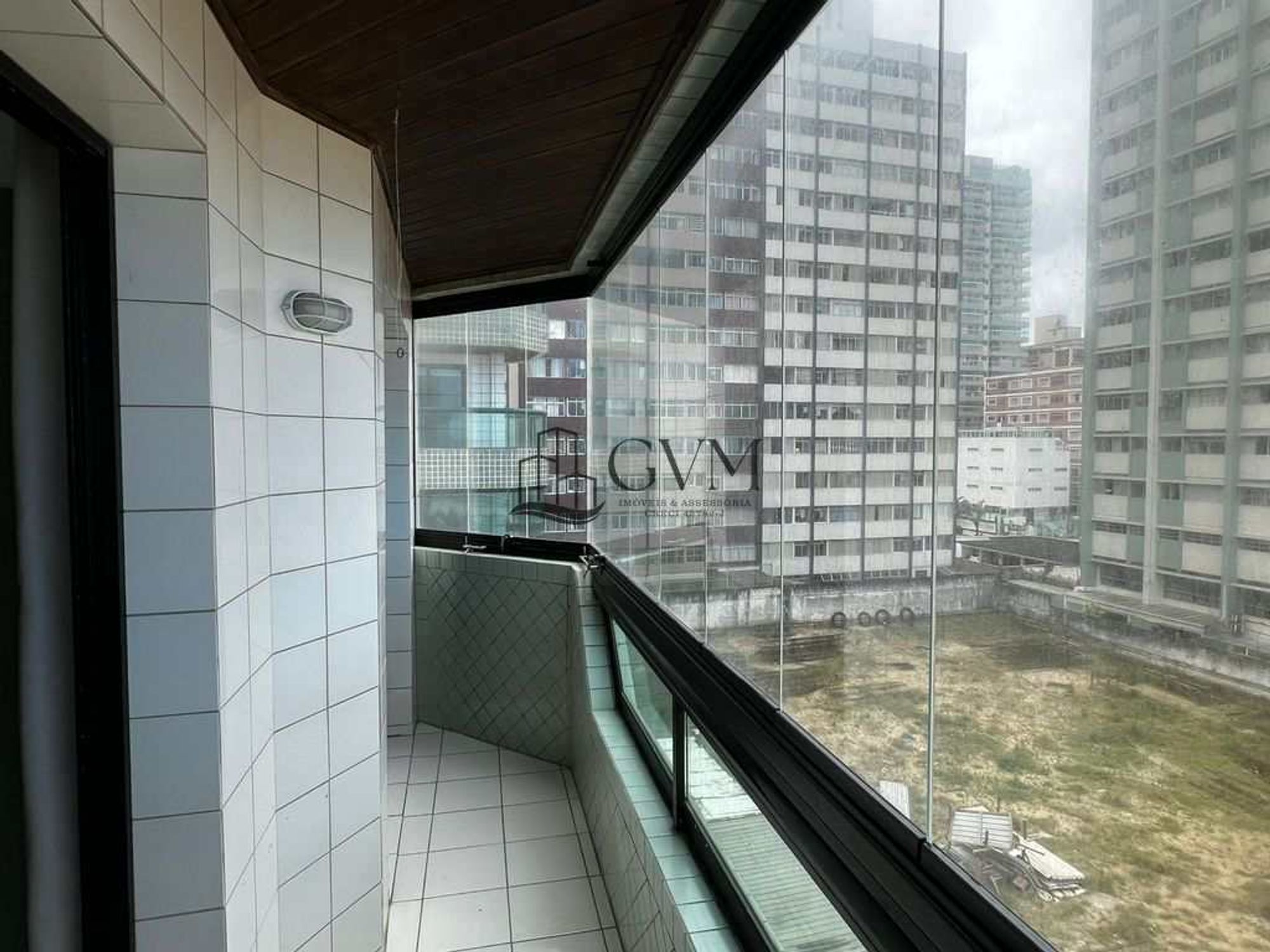 Mais fotos do imóvel Apartamento com vista mar no bairro Tupi