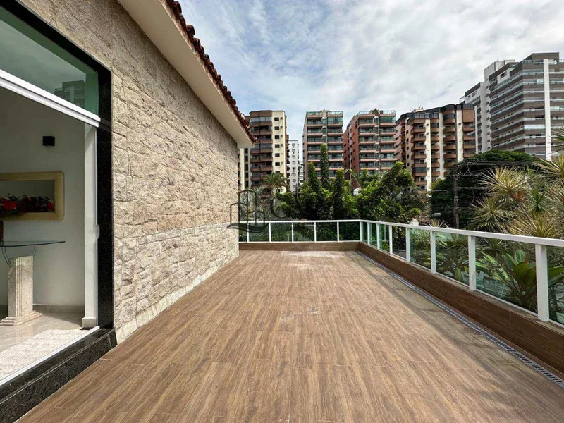 Ambiente do imóvel Sobrado com 6 quartos, Canto do Forte, Praia Grande