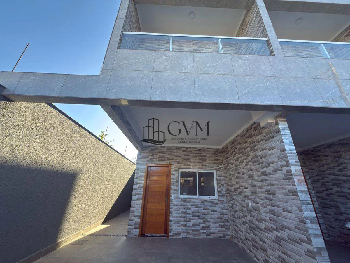 Foto principal do imóvel Casa com 2 quartos, Balneário Maracanã, Praia Grande em Balneário Maracanã