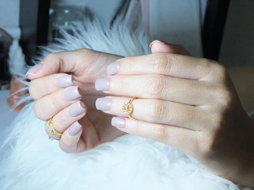 Eleganta press-on naglar med gelfinish