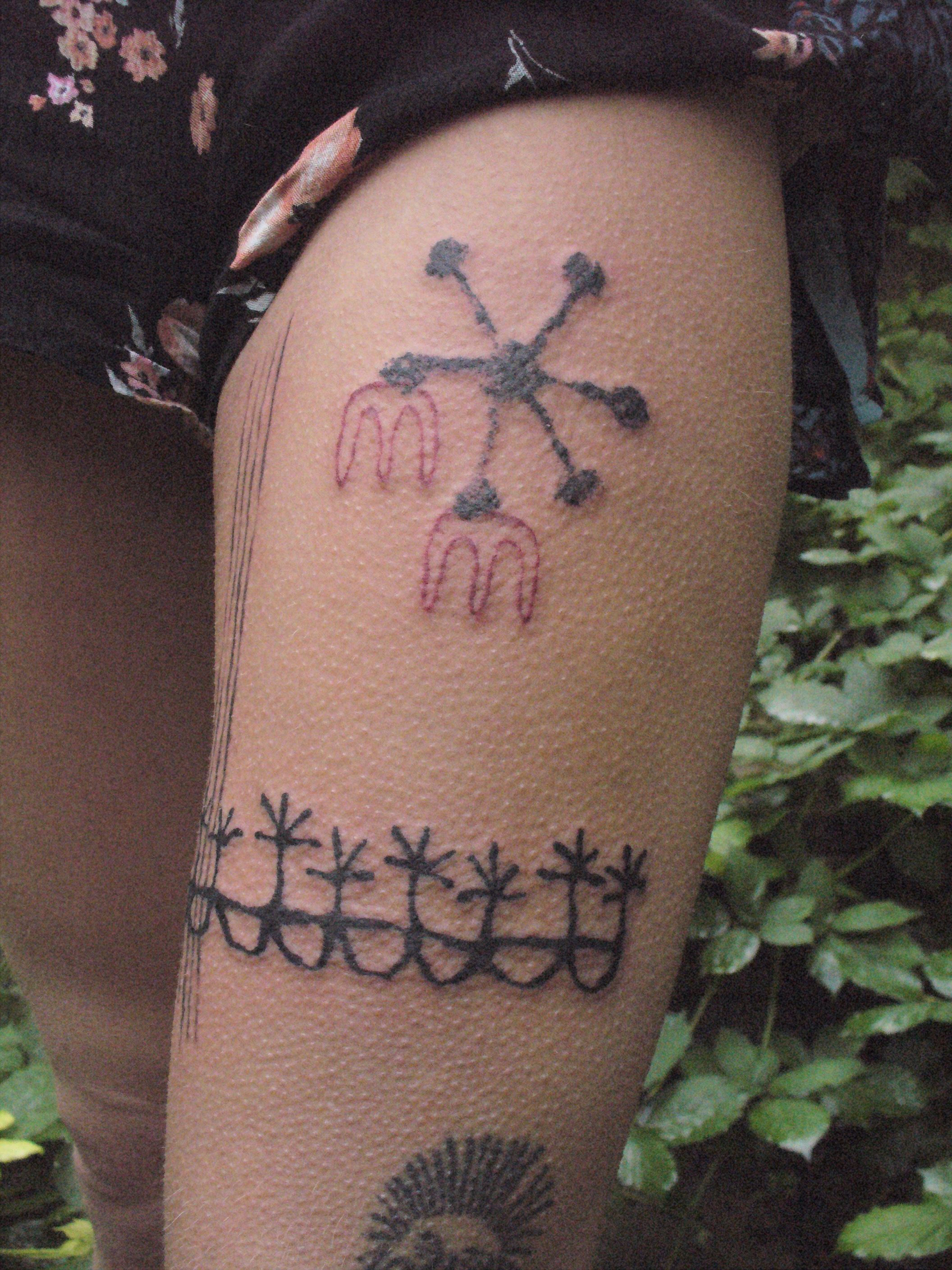 ornaments_leg