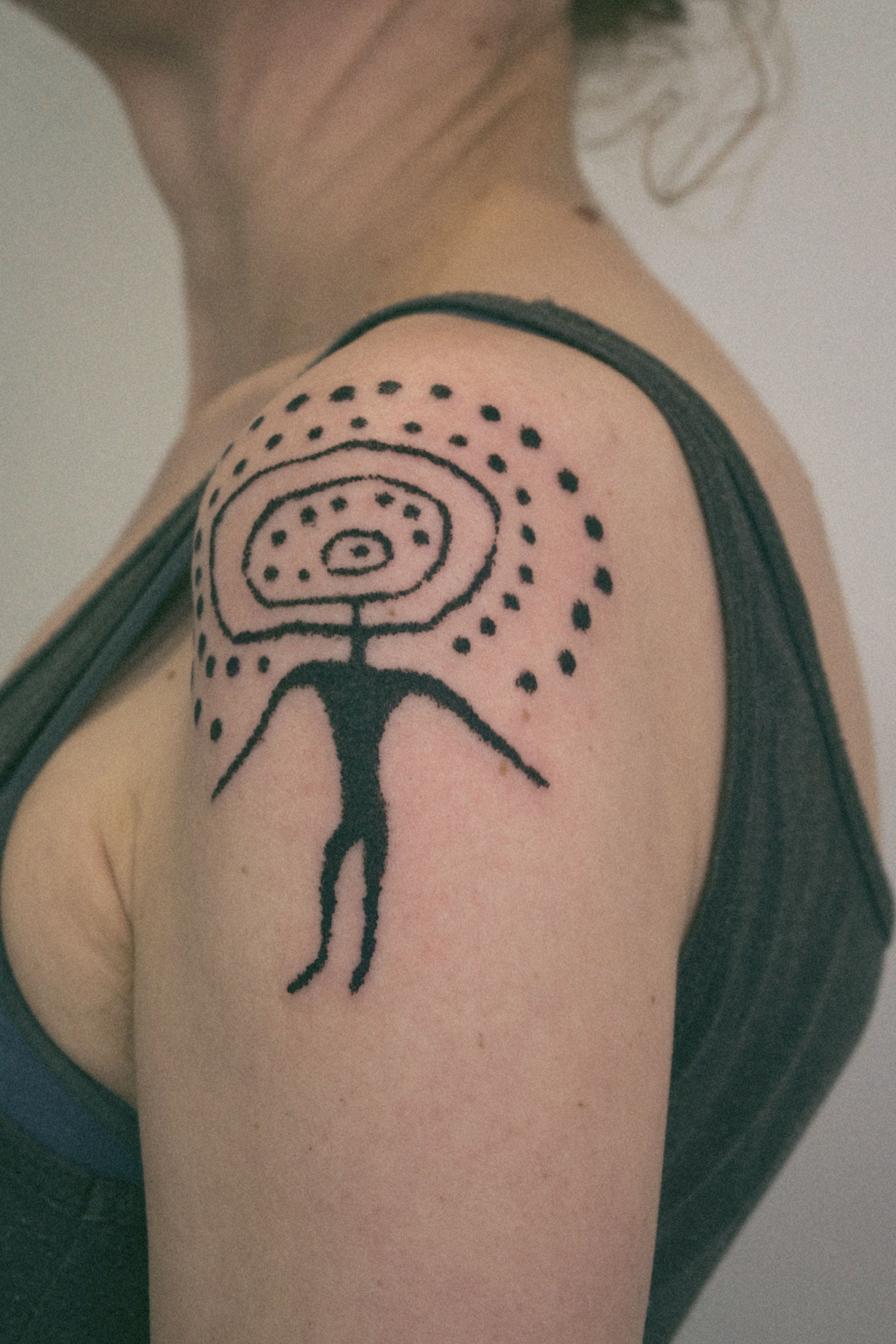 sun_headed_petroglyph