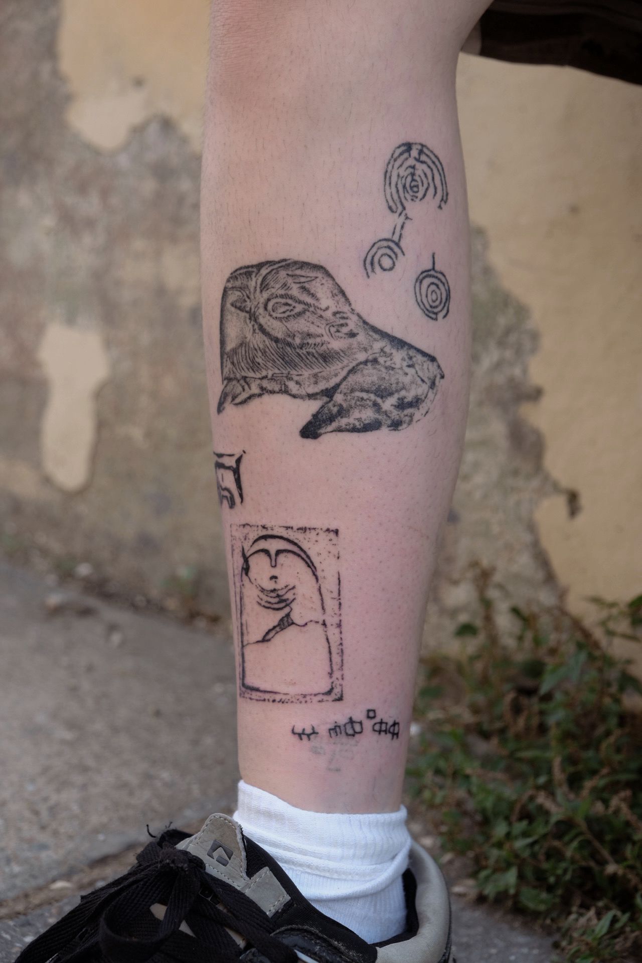 Bison, Madeleine, tattoo