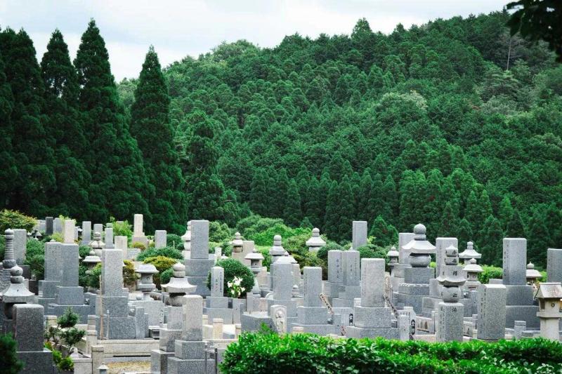 「お葬式、いくらかかる？」気になる日本の葬儀費用のリアル