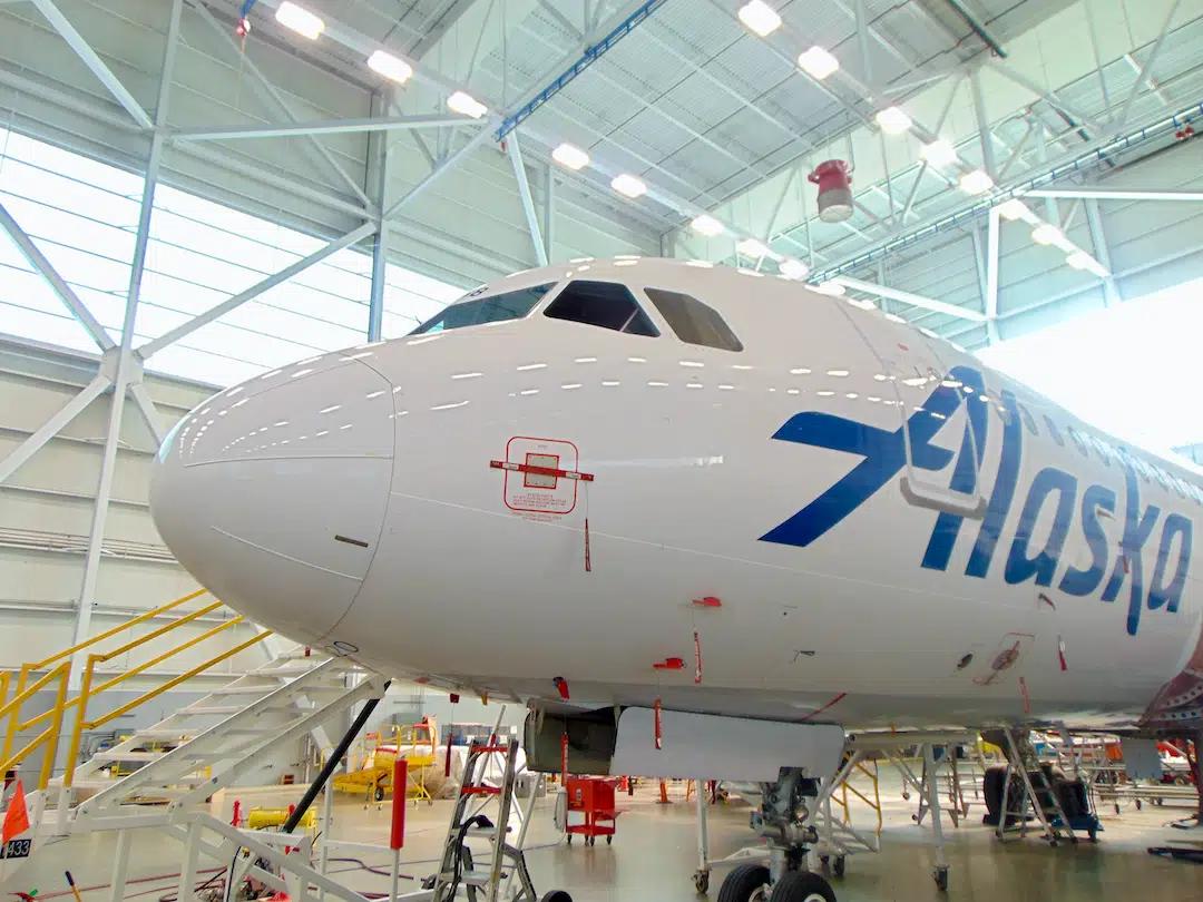 Commercial aircraft in operation representing lease management lifecycle