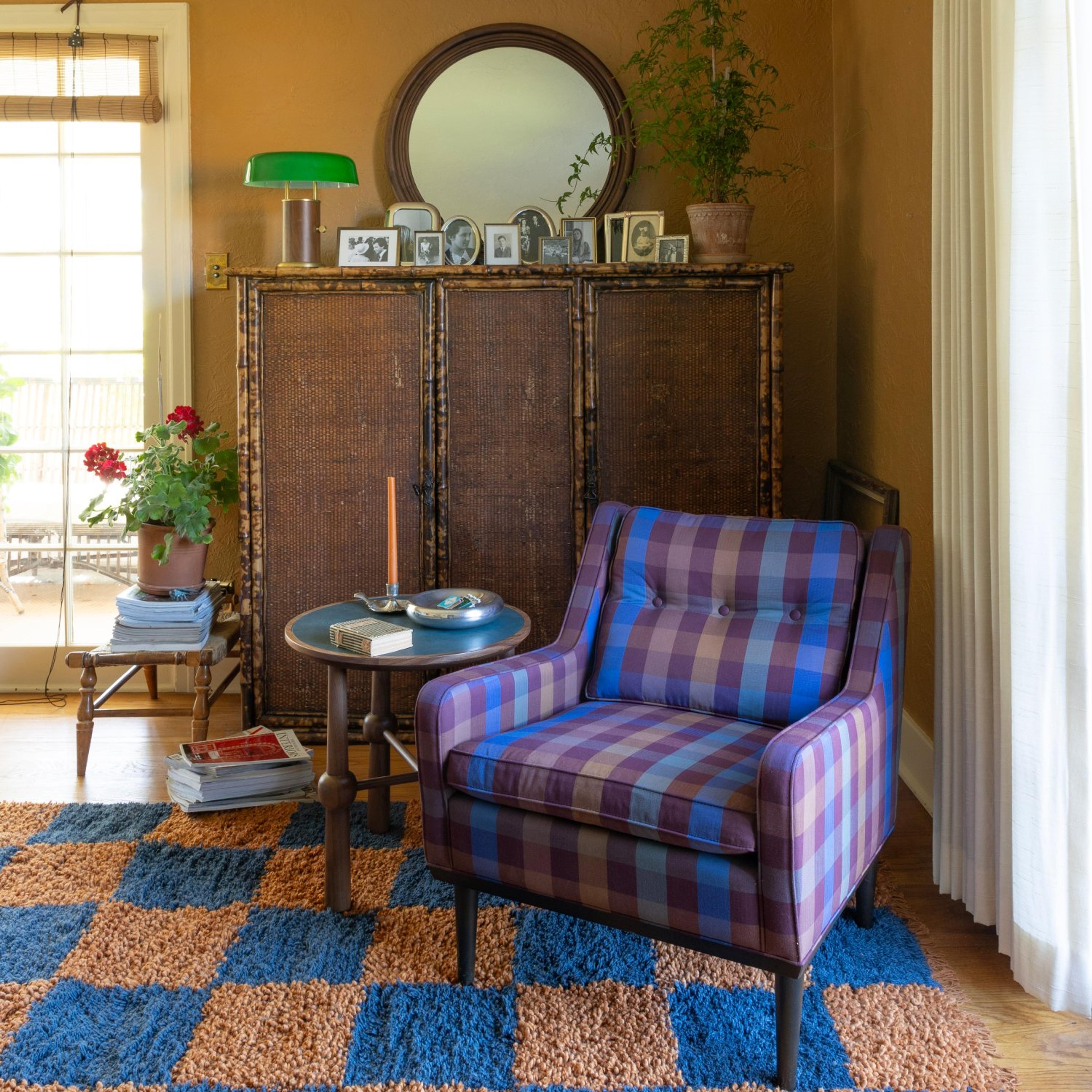 jack chair raisin with ann occasional table