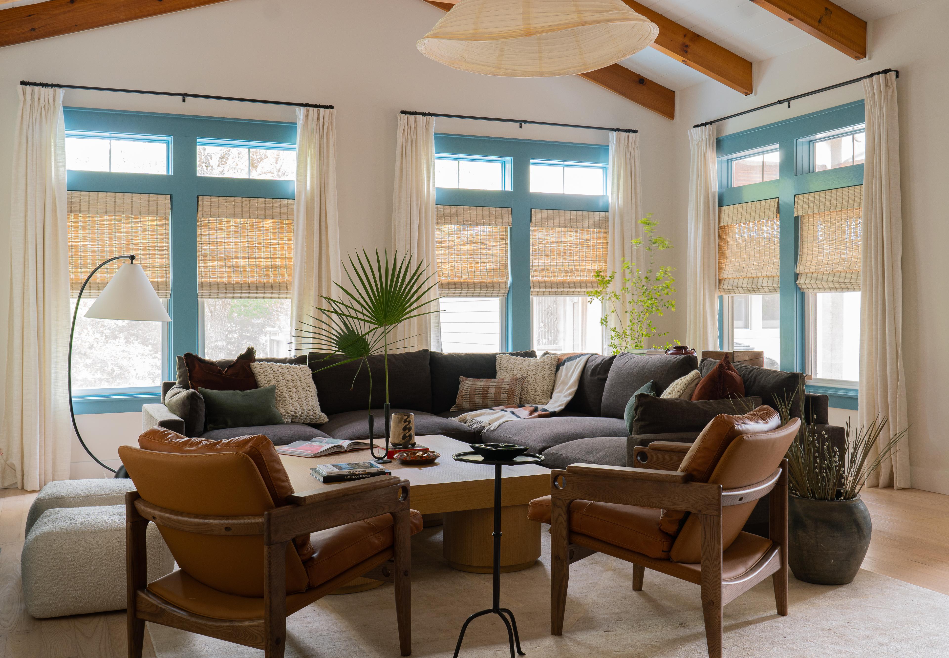Beachy living room. 