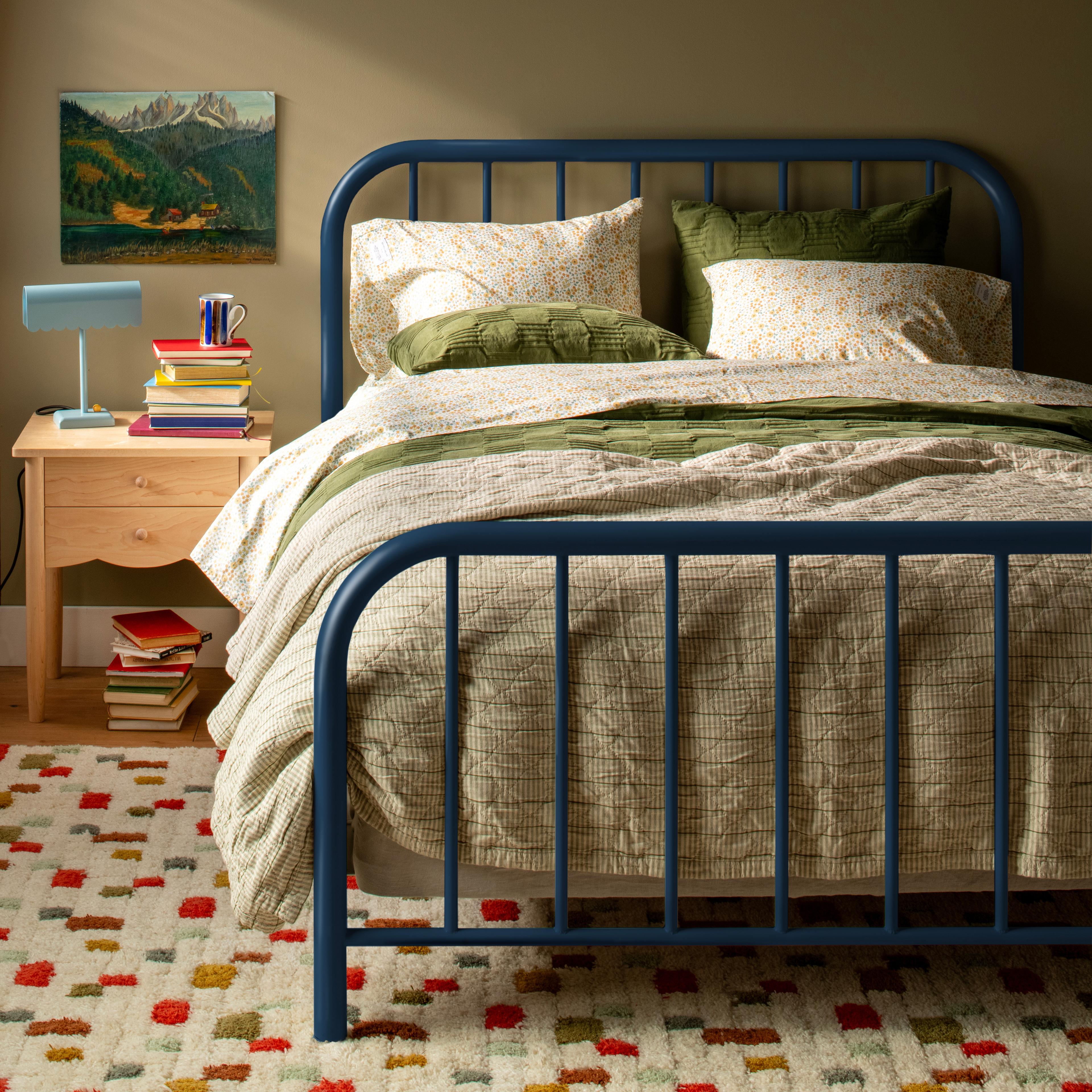 Green bedroom.