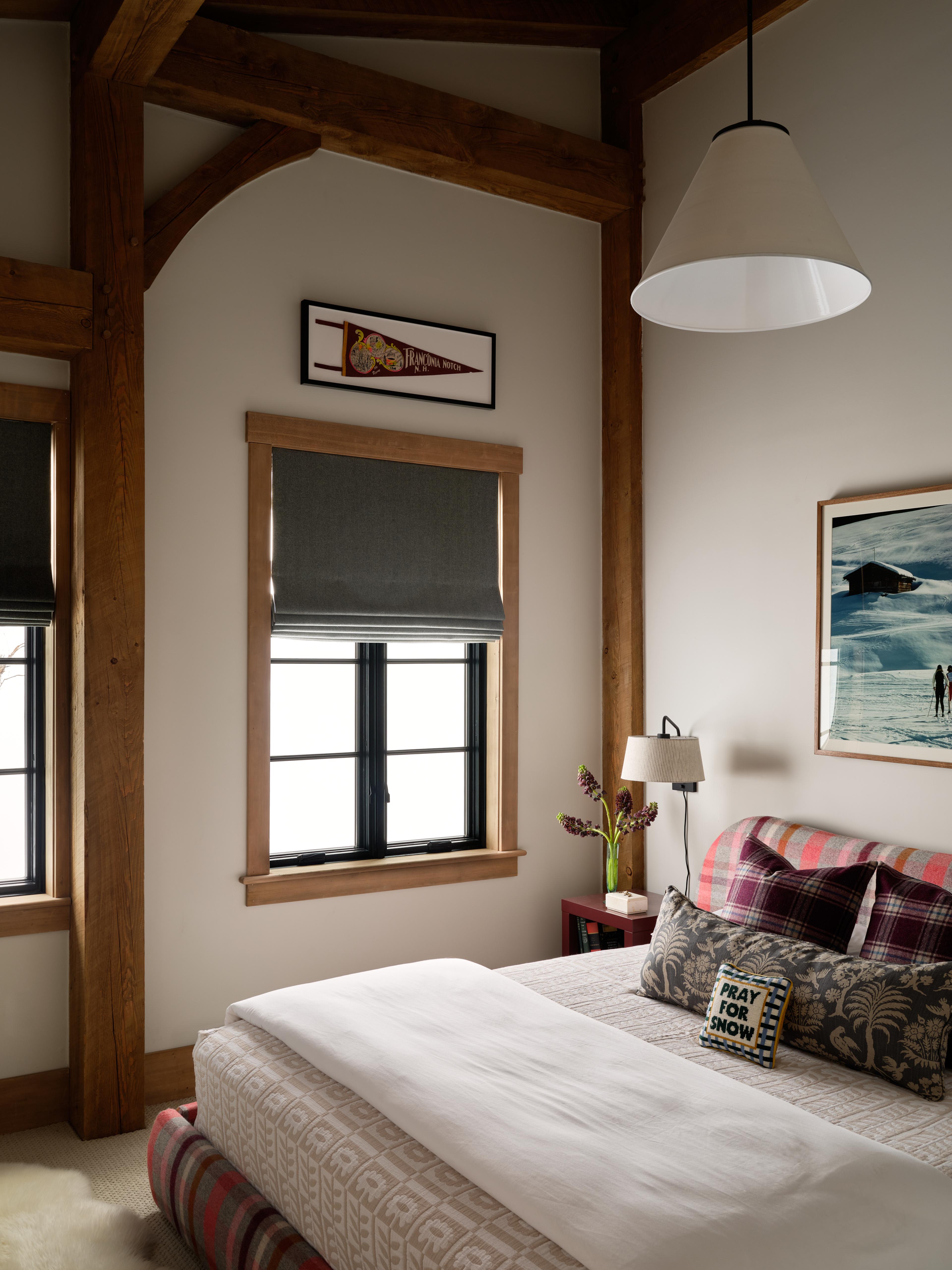 bedroom with stillwater quilt