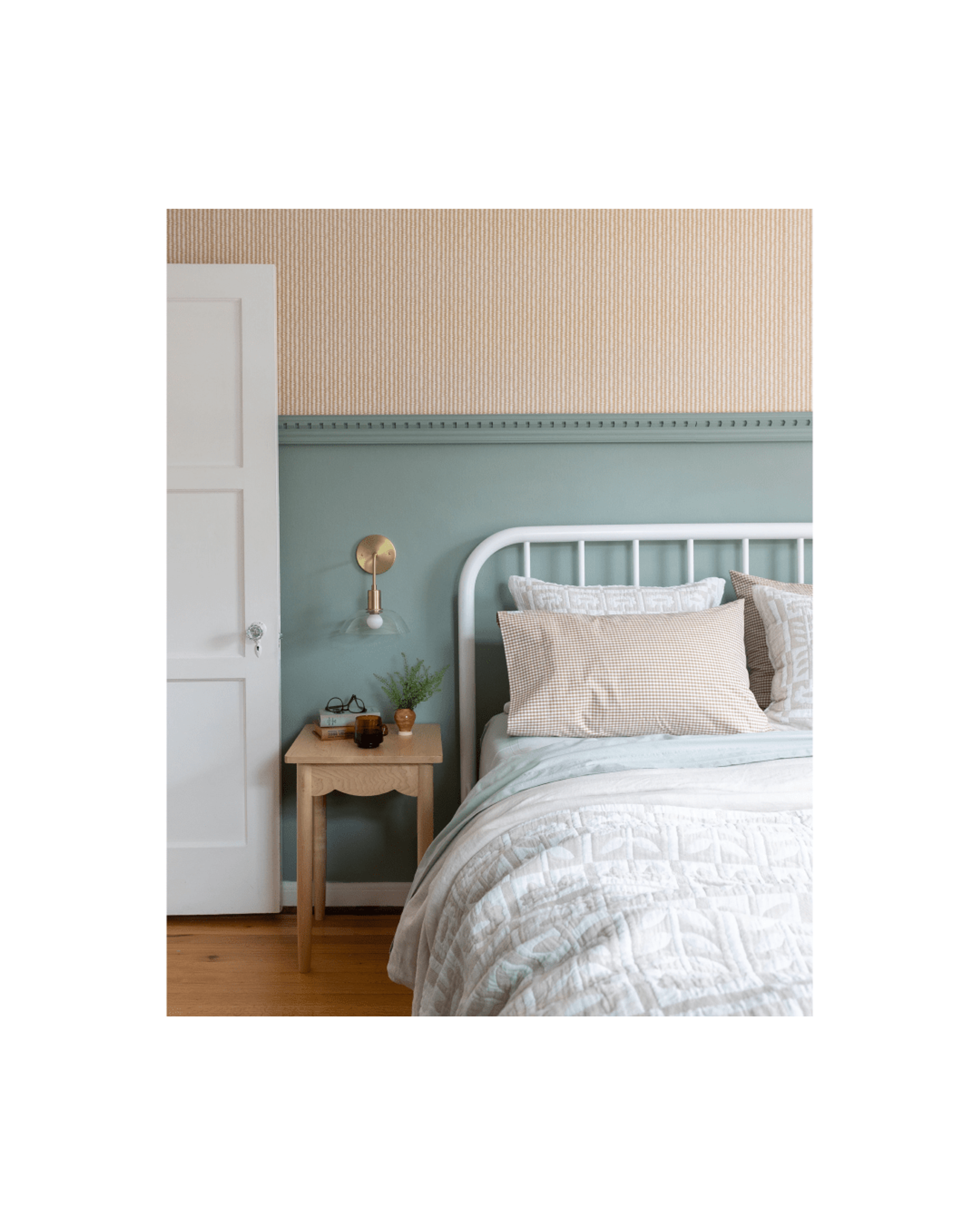 Serene bed scape.
