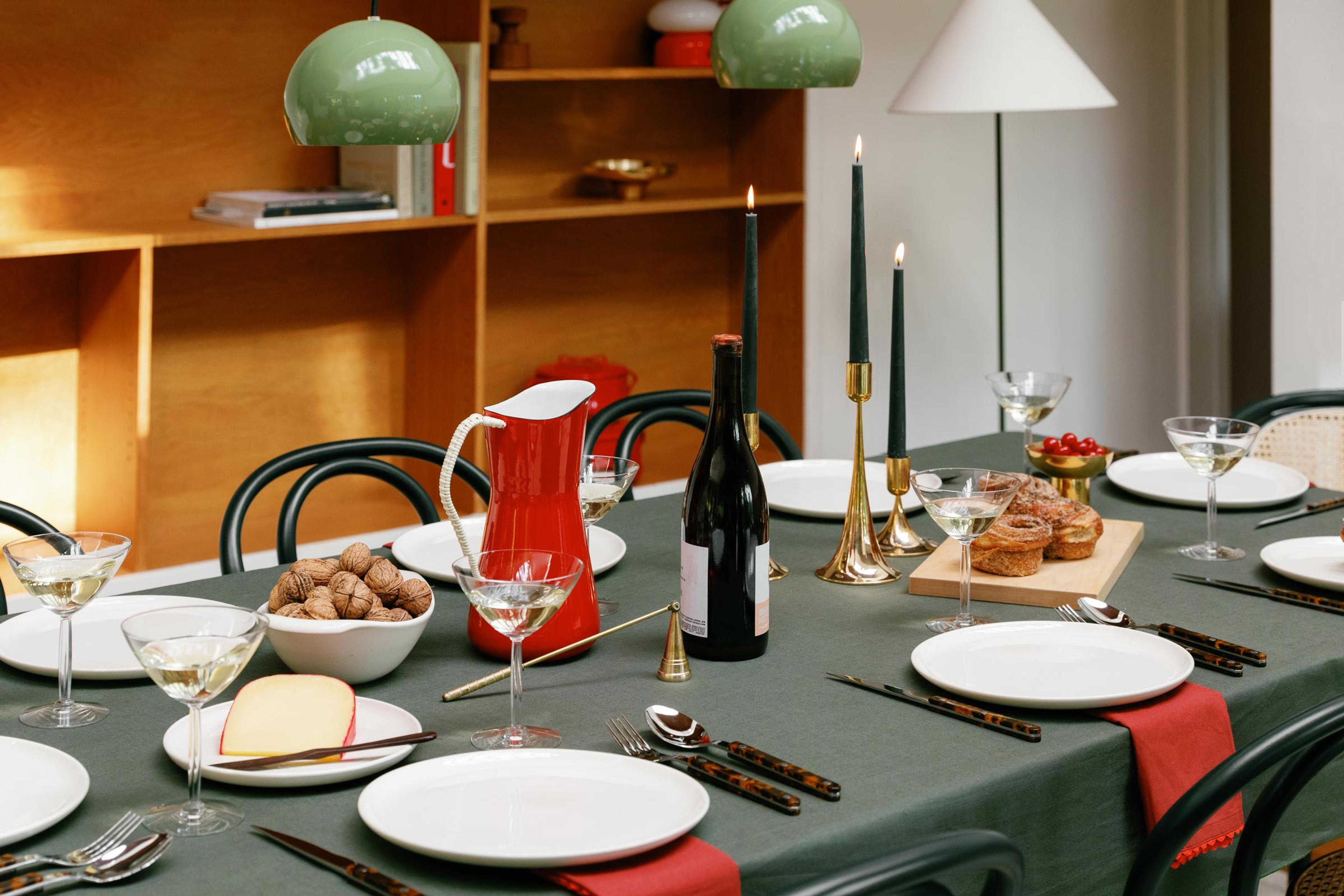 Festive holiday table setting. 