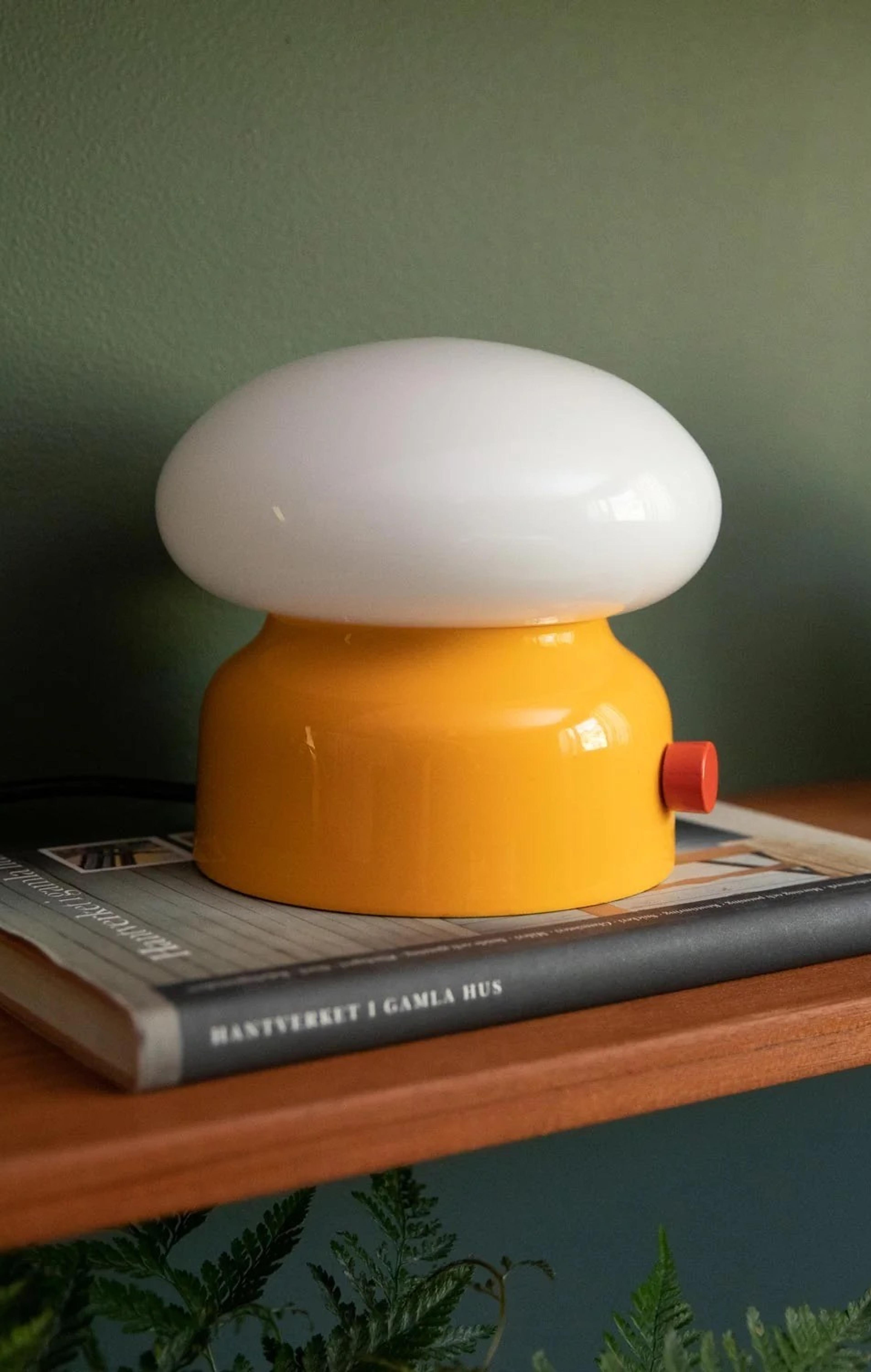 Crop lamp