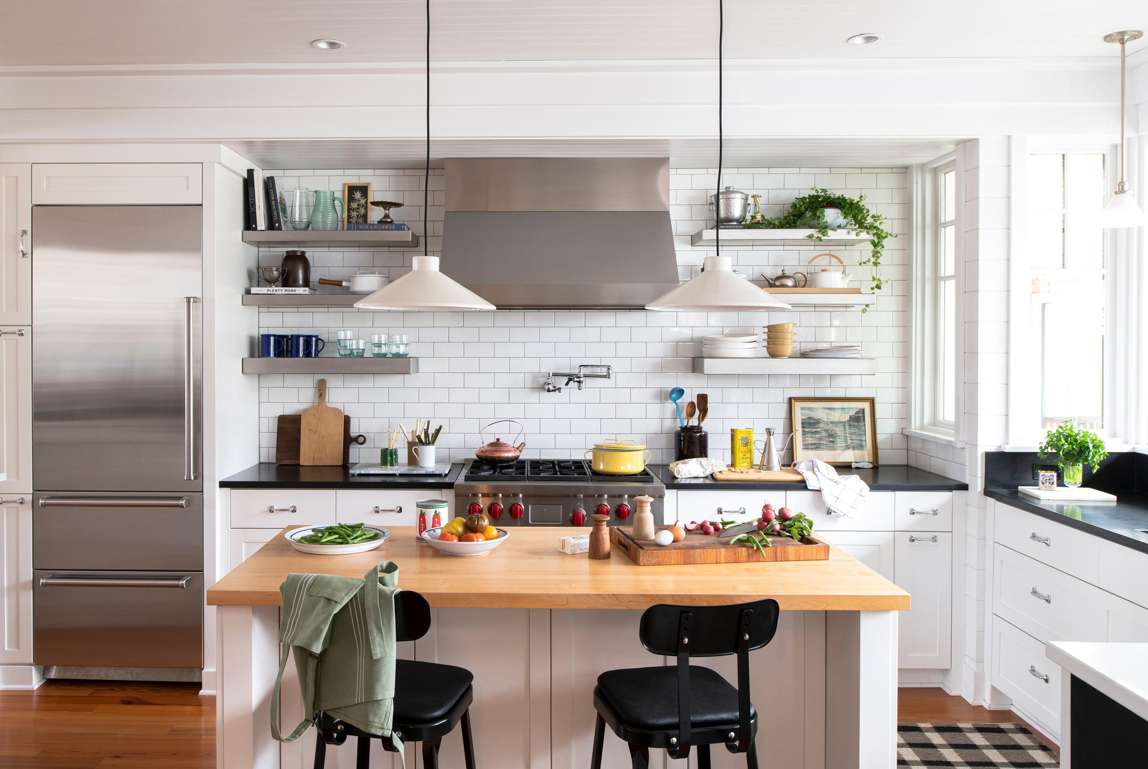 Behind the Scenes: Inside the Home of Our Summer Collection
