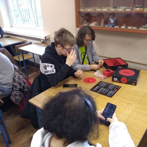 Pierwszy Dzień Wiosny w Menedżerze  Pierwszy Dzień Wiosny, znany wśród uczniów bardziej jako dzień w (zdjęcie 3)